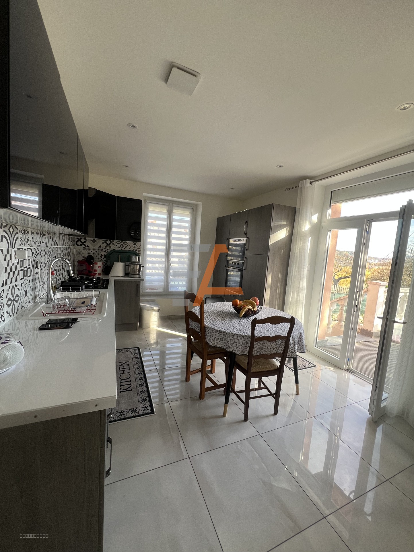 Immeuble de rapport 3 lots exterieur et avec dependance et exterieur. — photo 4