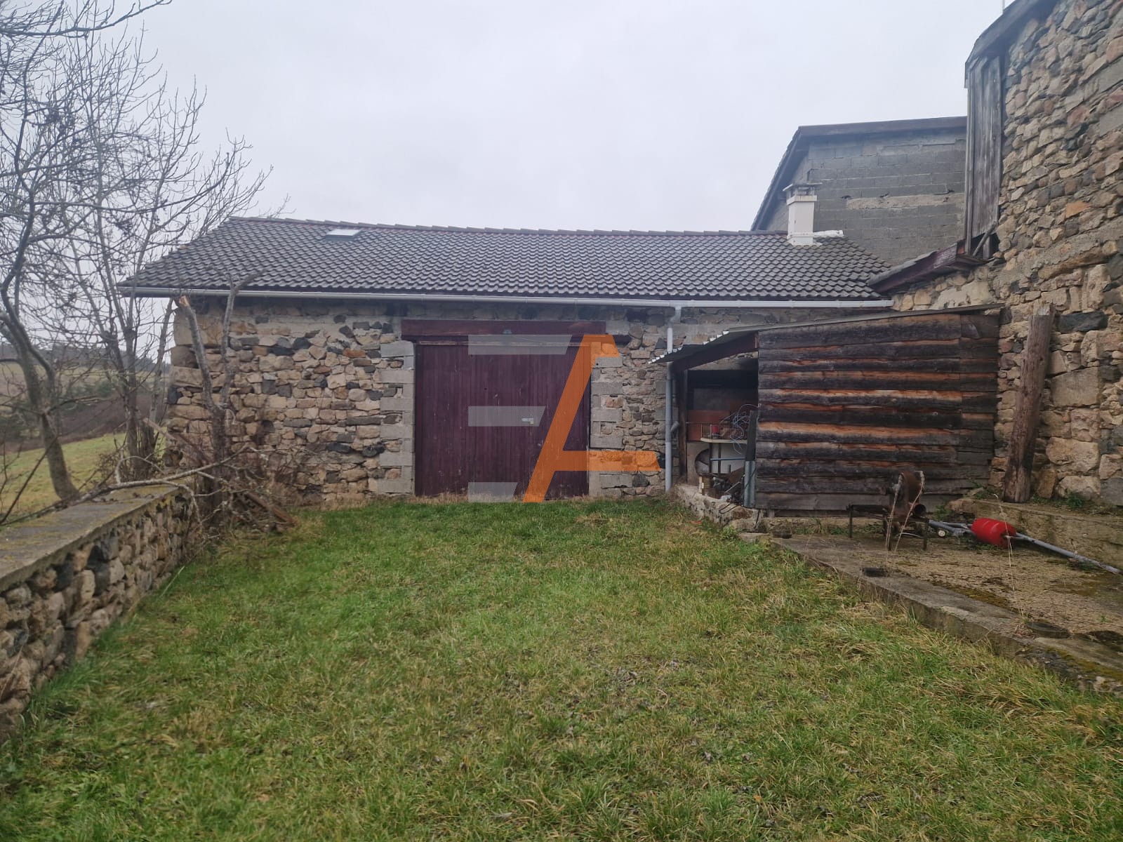 Bien immobilier à vendre à Vorey, 34 m², 6 pièces – photo 3 sur 17