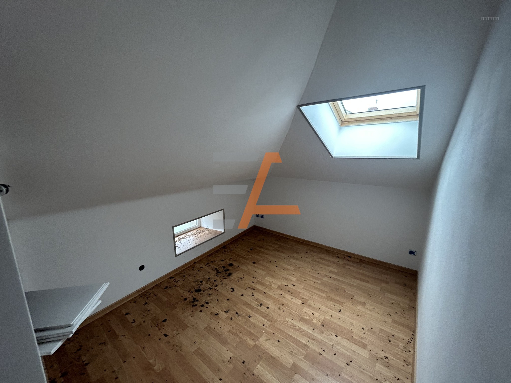 Immeuble à vendre à Laussonne, 152 m², 10 pièces – photo 1 sur 18