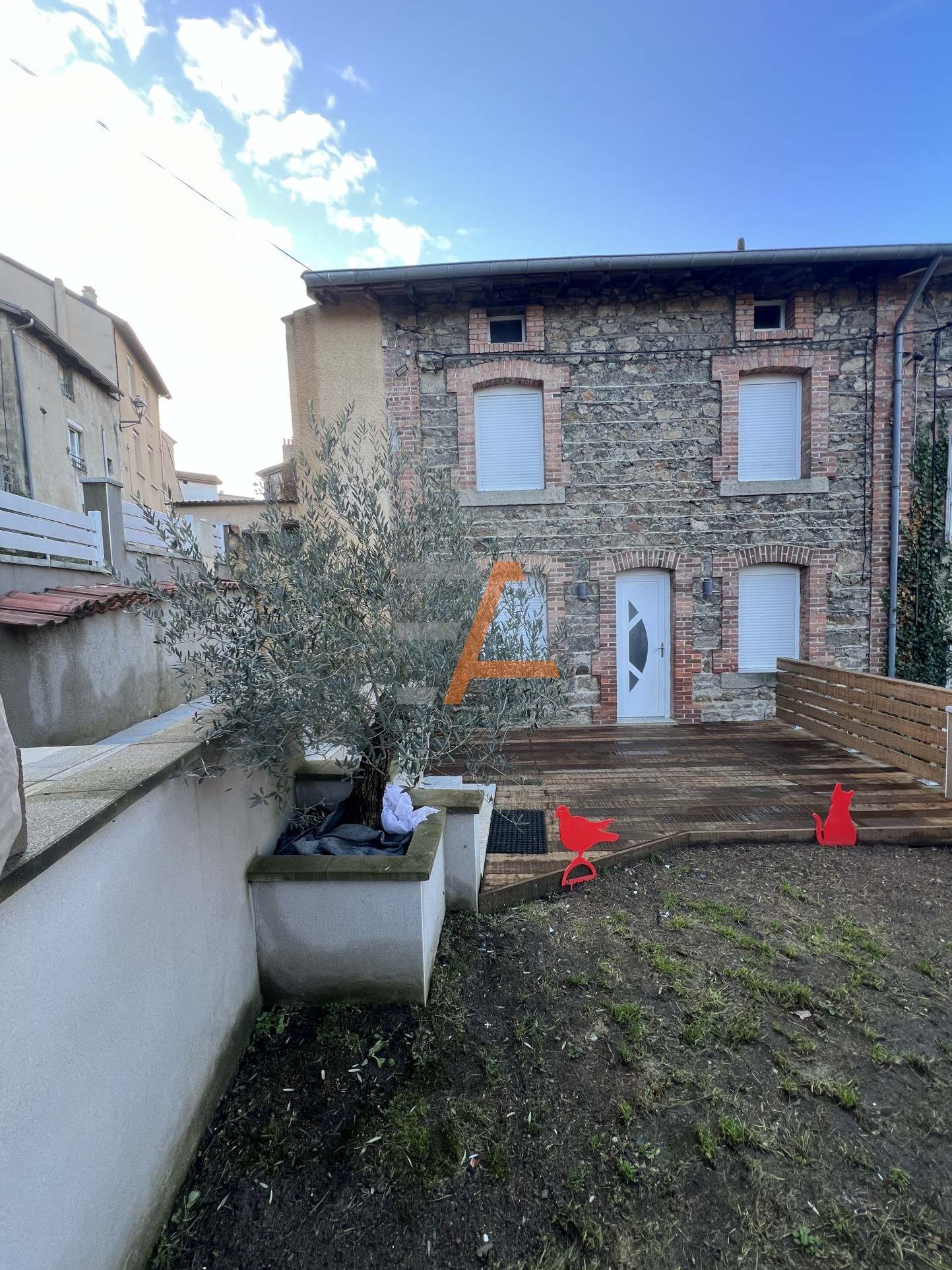 Charmante maison de village en pierre avec terrain et terrasses — photo 1