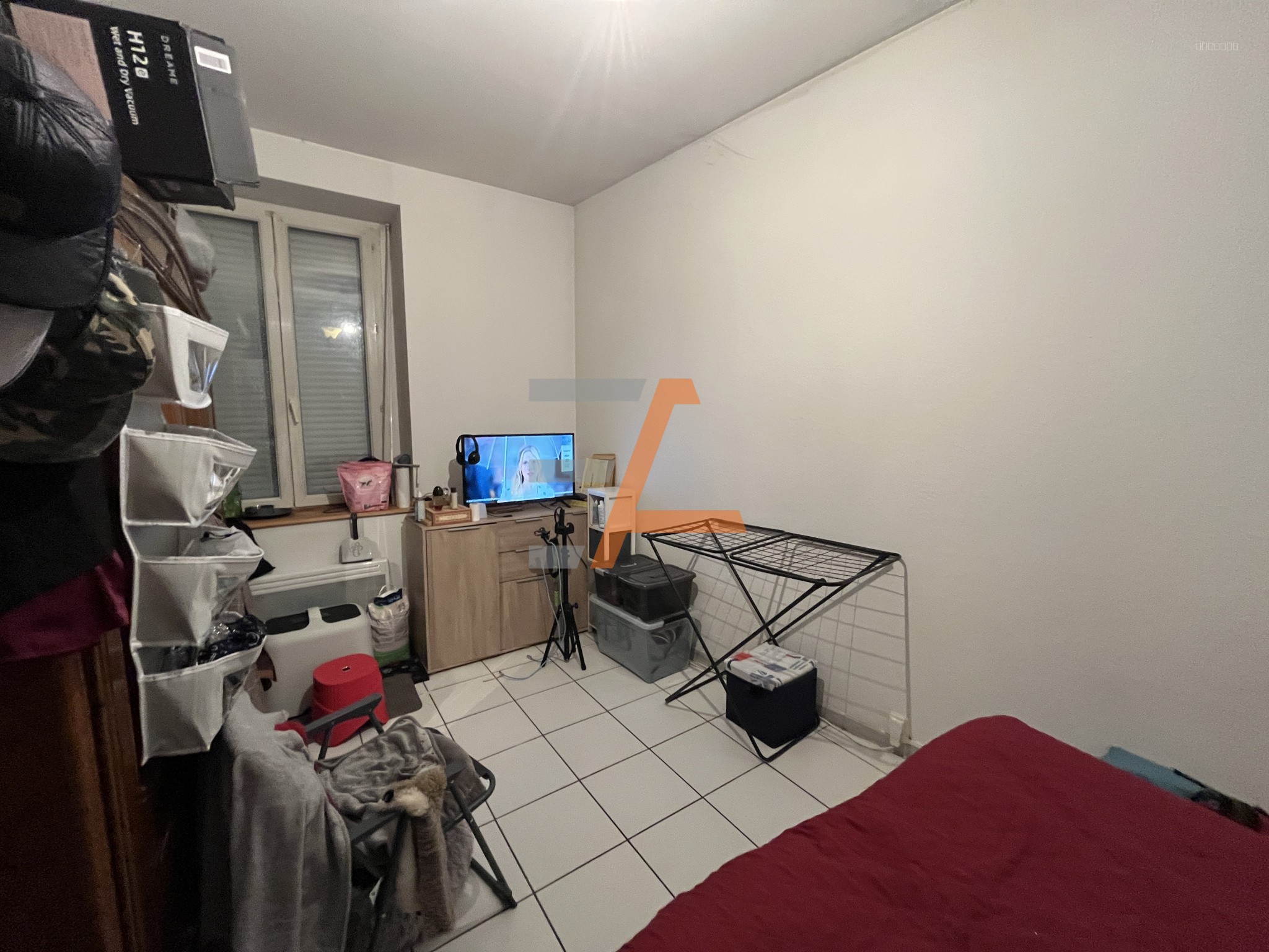 T1 sur cour avec petit atelier — photo 5