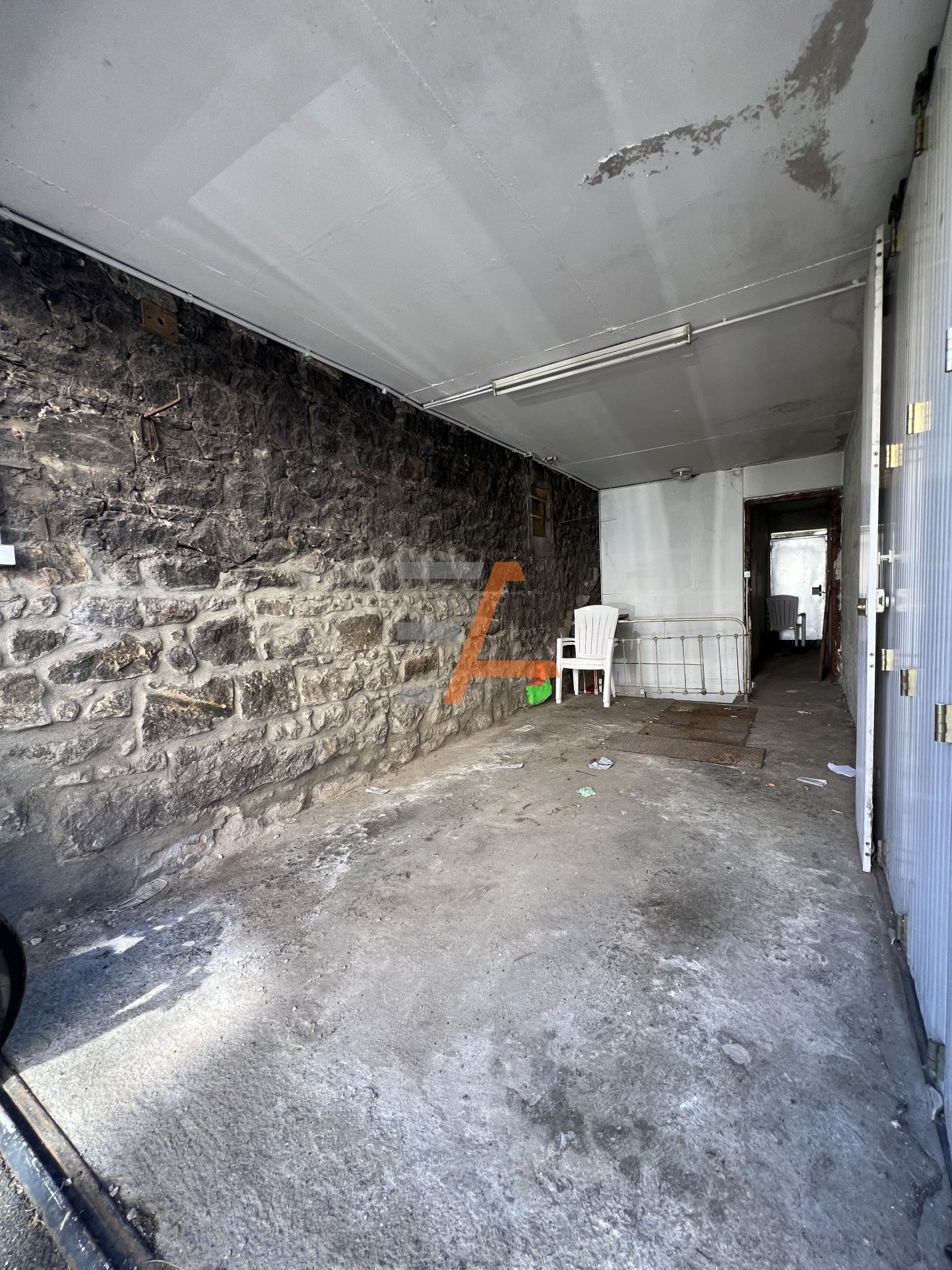 Maison de ville T4 avec terrain, terrasse et garage — photo 14