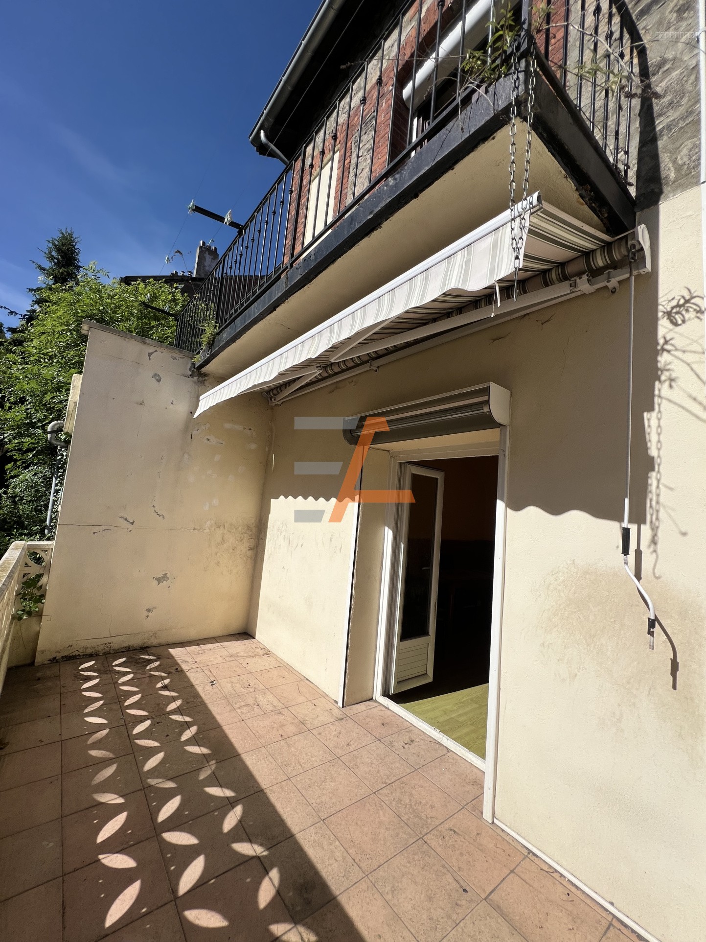 Maison de ville T4 avec terrain, terrasse et garage — photo 1