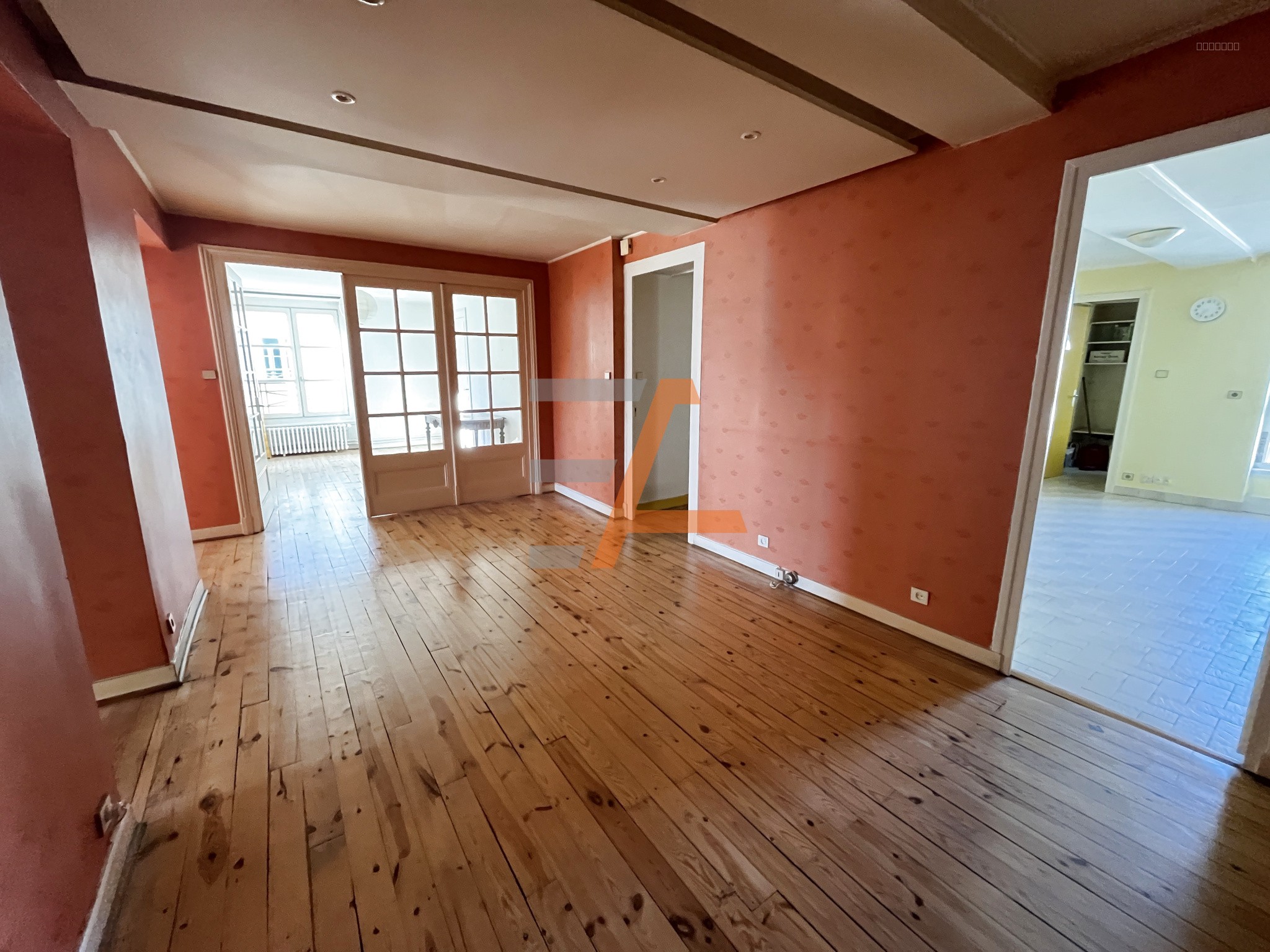Appartement à vendre à St etienne, 193 m², 8 pièces – photo 3 sur 11