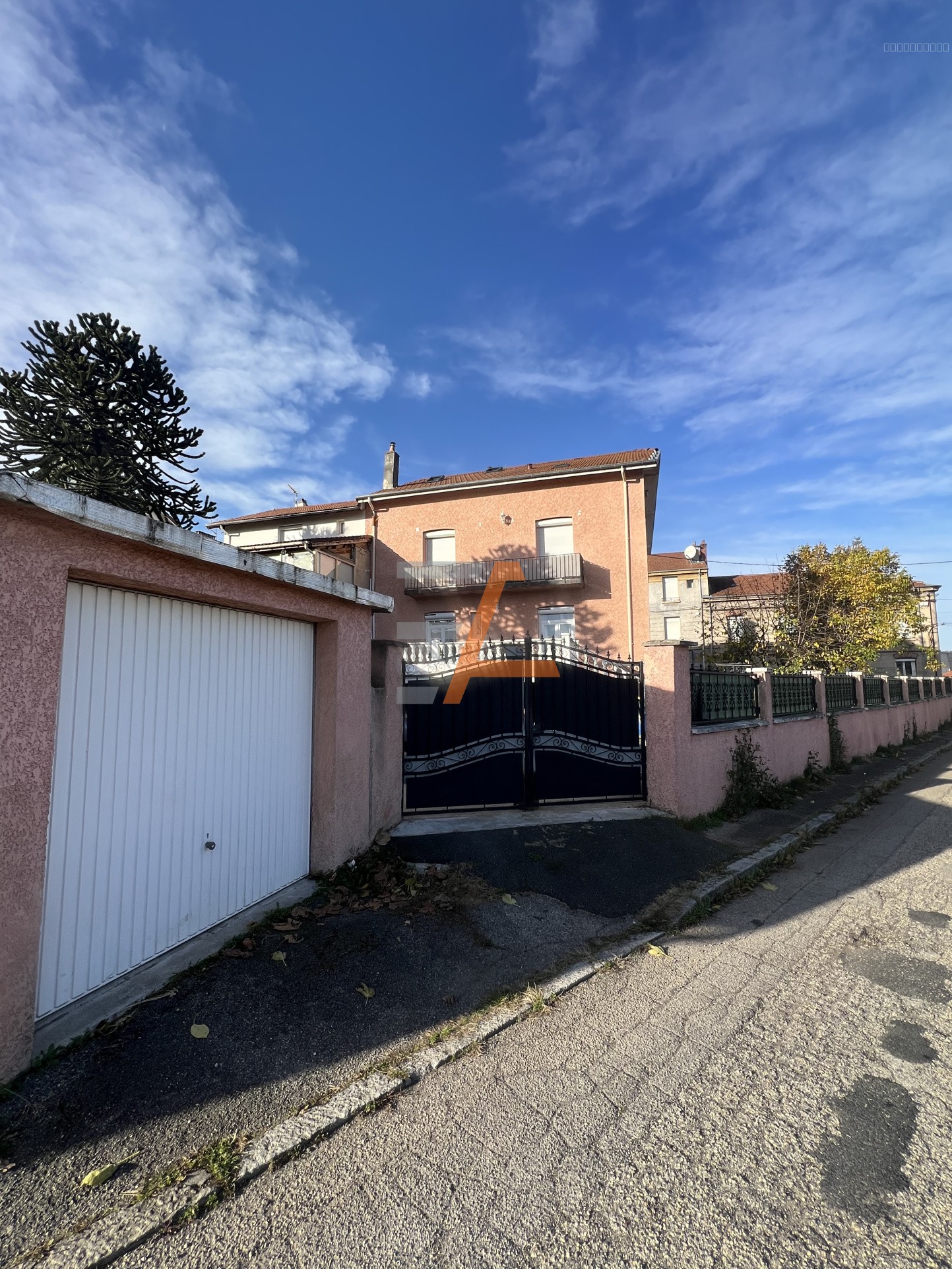 Immeuble de rapport 3 lots exterieur et avec dependance et exterieur. — photo 3