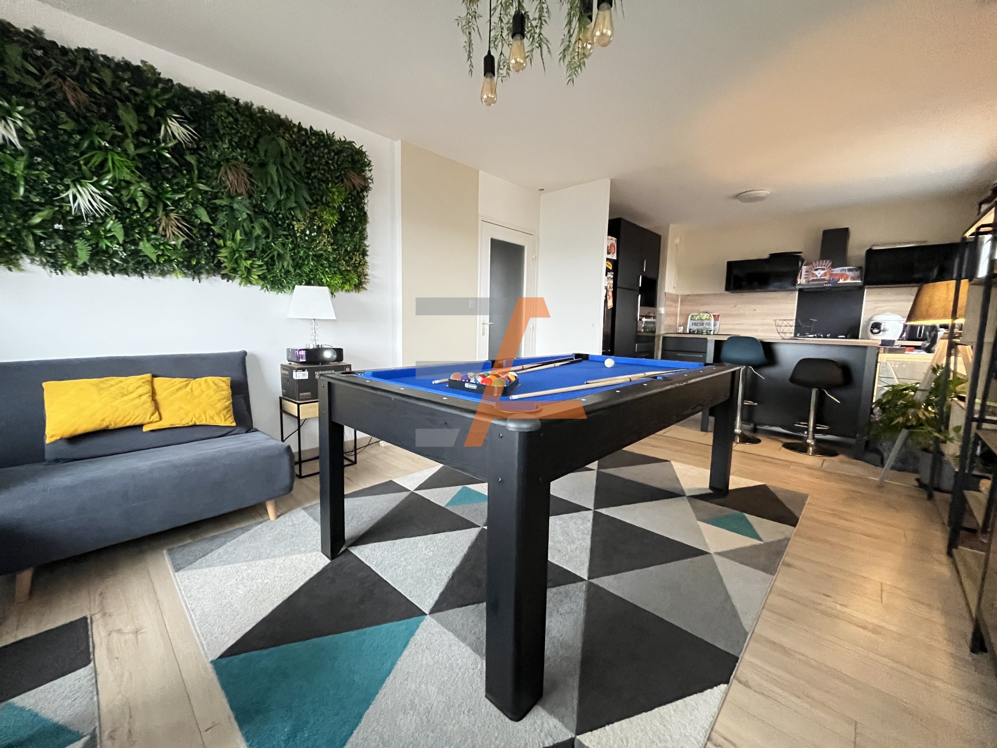 T3 avec balcon ascenseur garage et place de parking couverte — photo 3