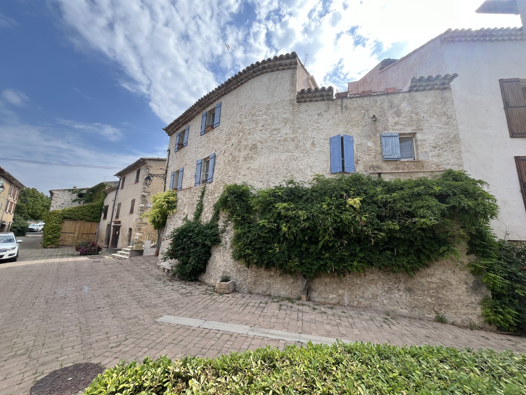 Bien immobilier à vendre à Baudinard sur verdon, 112 m², 4 pièces – photo 1 sur 20