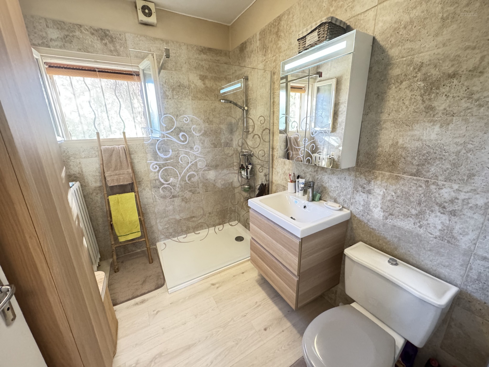 Regusse:Maison de 95m2 avec sa dépendance — photo 3