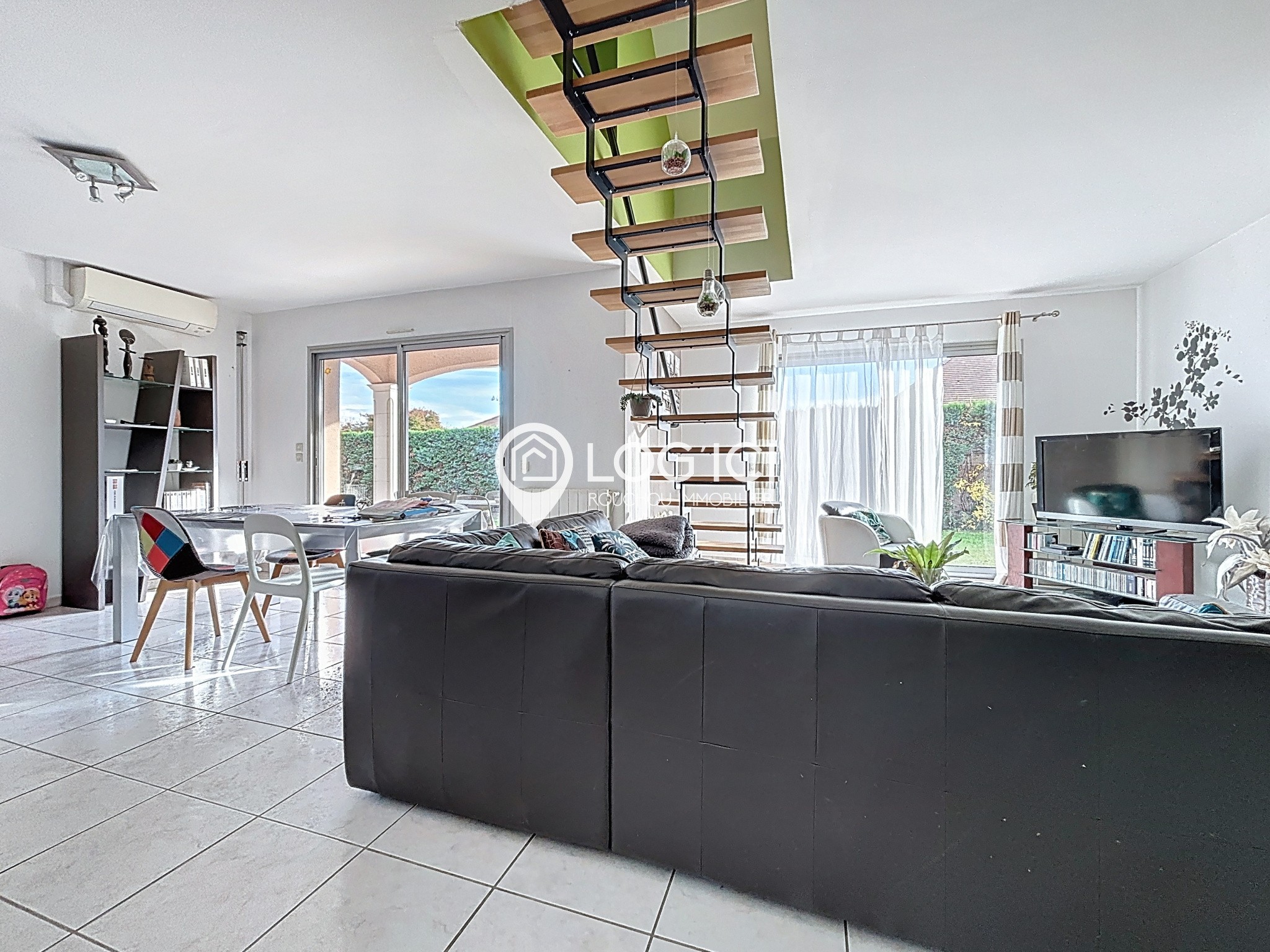 Maison 145 m2 avec 4 ch, grand séjour, cuisine ouverte et double garage — photo 12