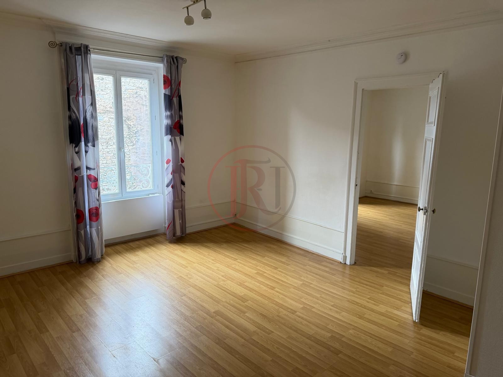 T2 de 42 m2 sur cour intérieur ! — photo 1