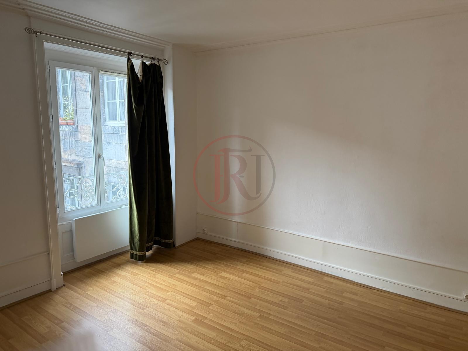 T2 de 42 m2 sur cour intérieur ! — photo 3
