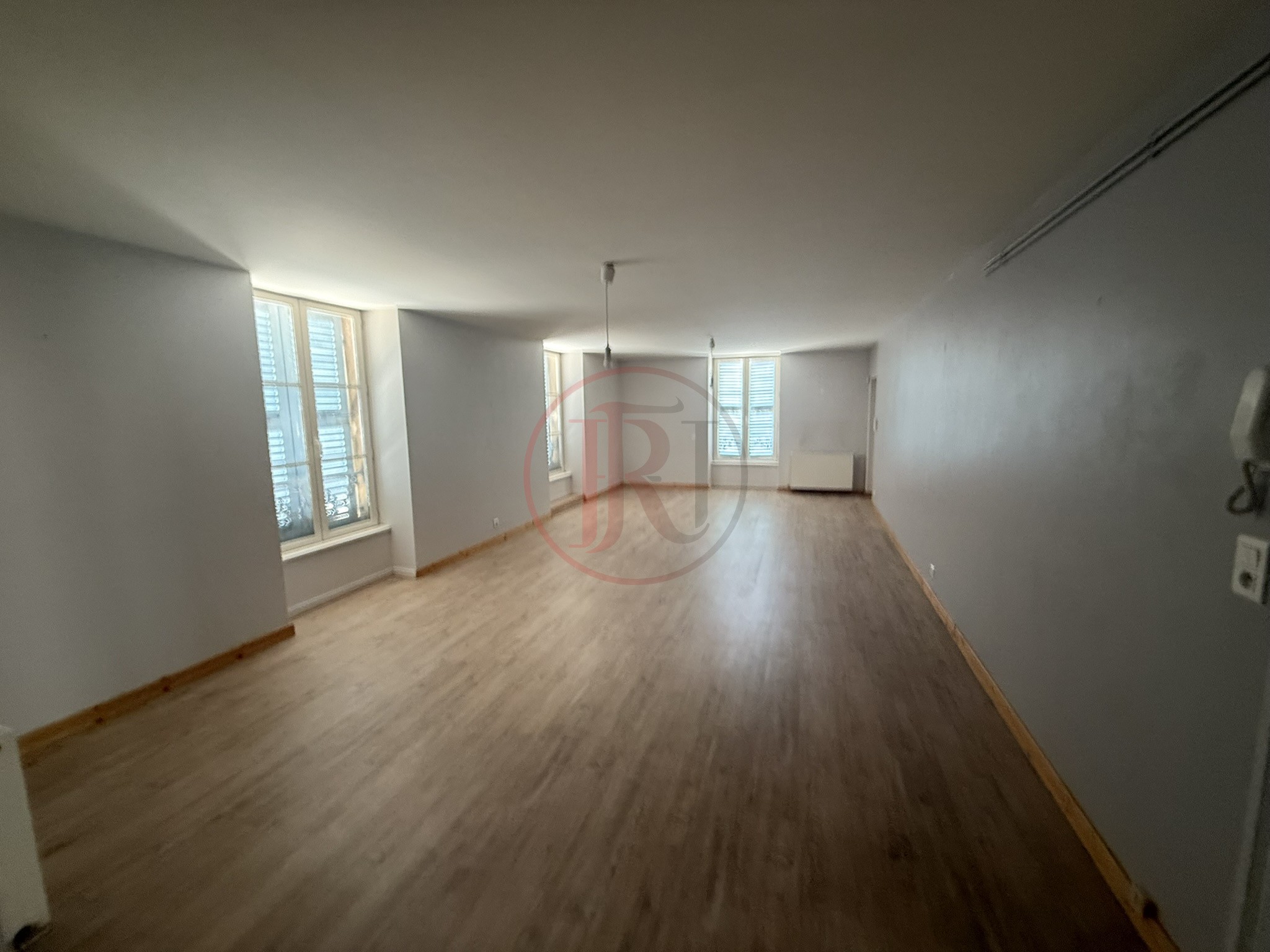 Appartement à vendre à Gray, 19,72 m², 4 pièces – photo 2 sur 9