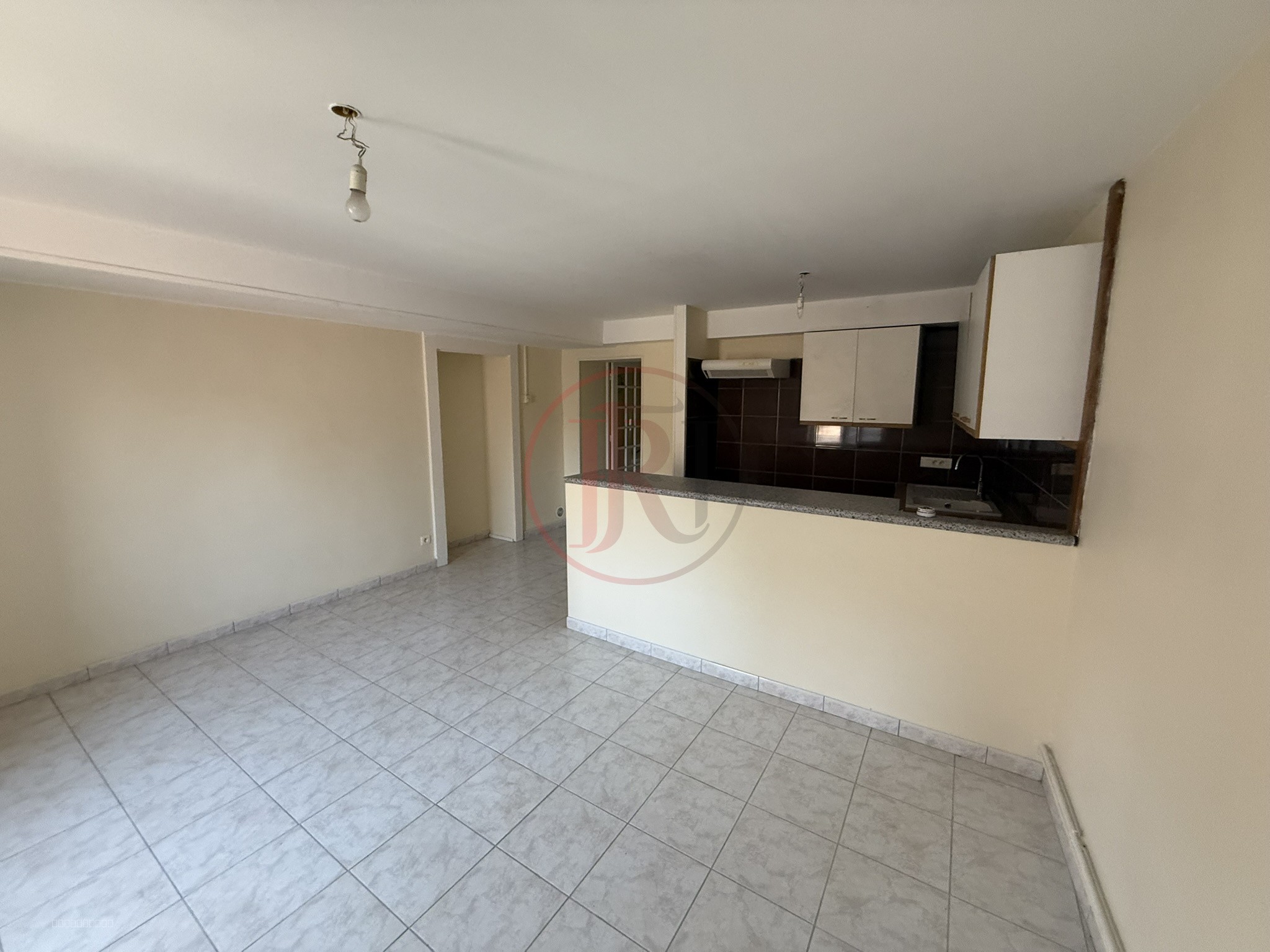 Bien immobilier à vendre à Gray, 64,2 m², 3 pièces – photo 2 sur 12