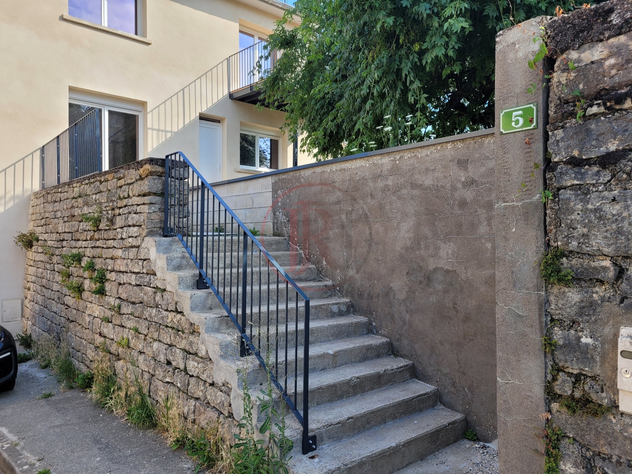 Appartement à vendre à Pouilley les vignes, 52 m², 3 pièces – photo 1 sur 3