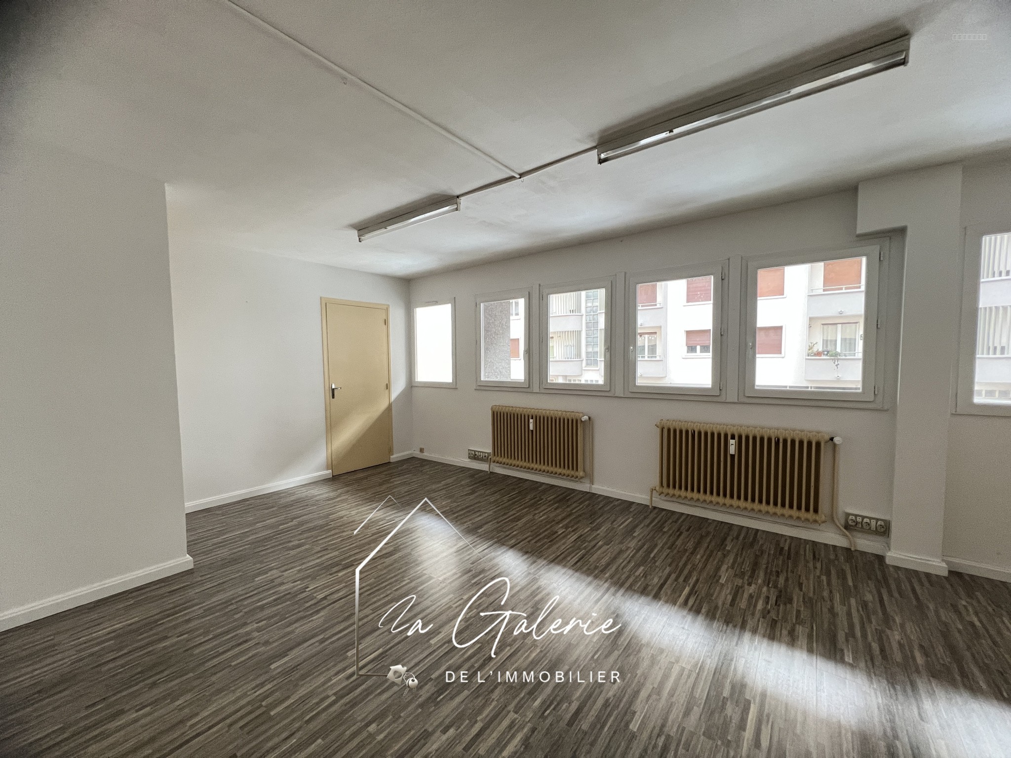 Appartement à vendre à Grenoble, 85 m², 4 pièces – photo 1 sur 10