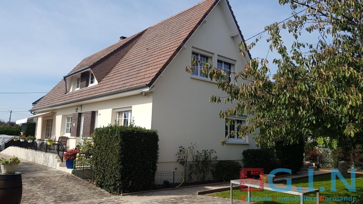 Maison à vendre à Bourg achard, 170 m², 7 pièces – photo 1 sur 2
