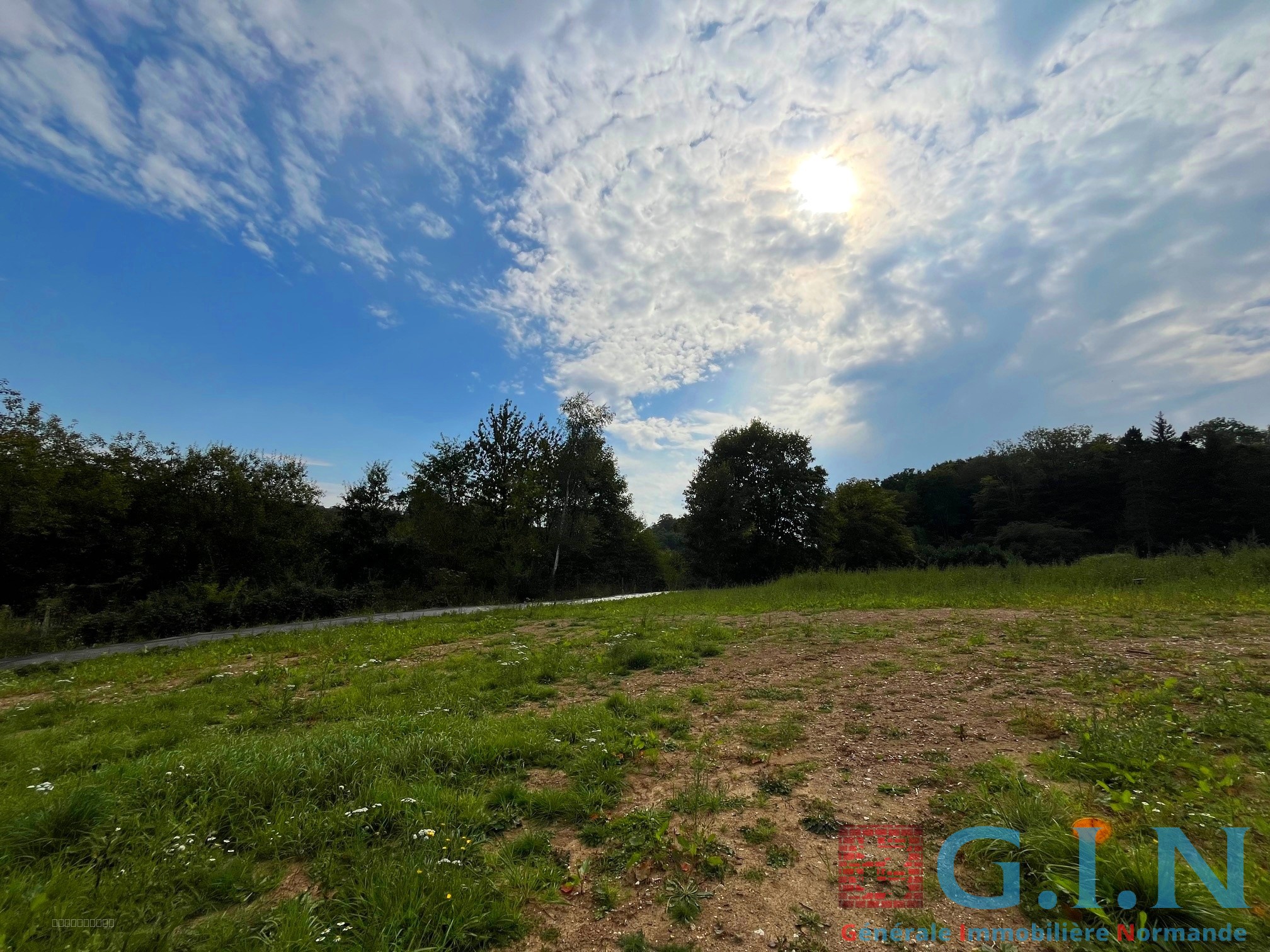 Bien immobilier à vendre à Cleres, 525 m² – photo 2 sur 6