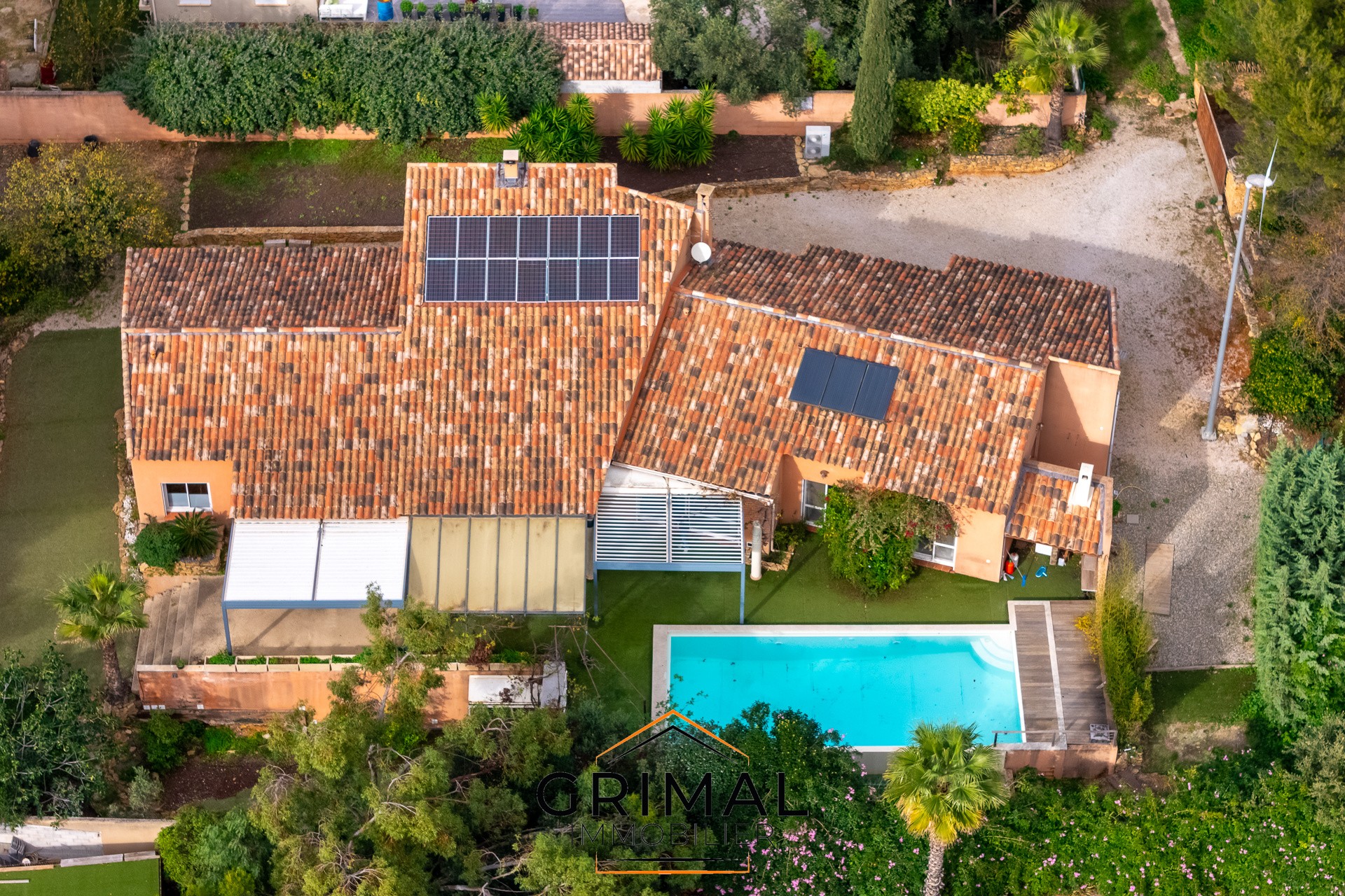 Maison à vendre à La ciotat, 17,75 m², 10 pièces – photo 2 sur 20
