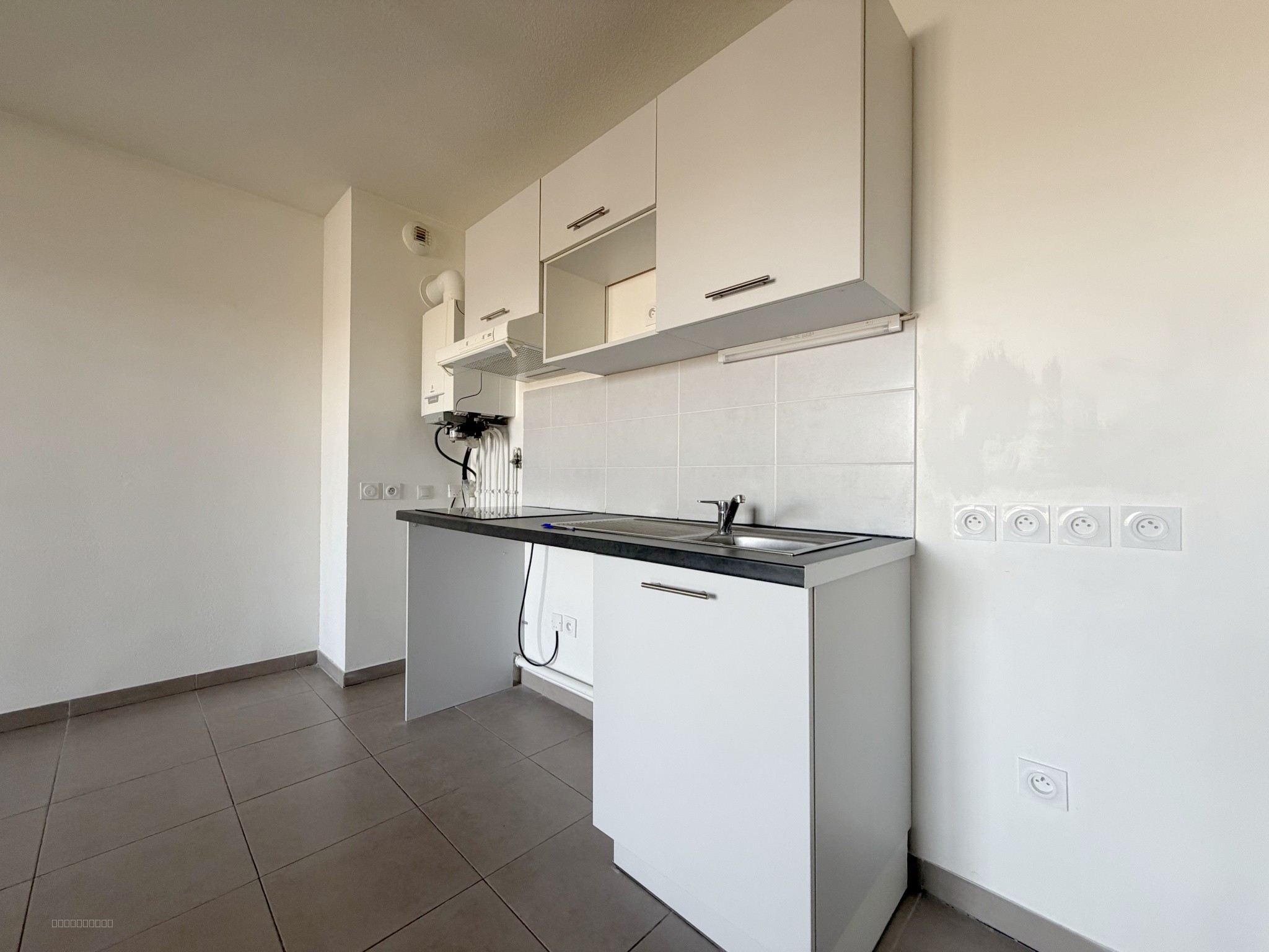 Appartement T2 Vedene — photo 4