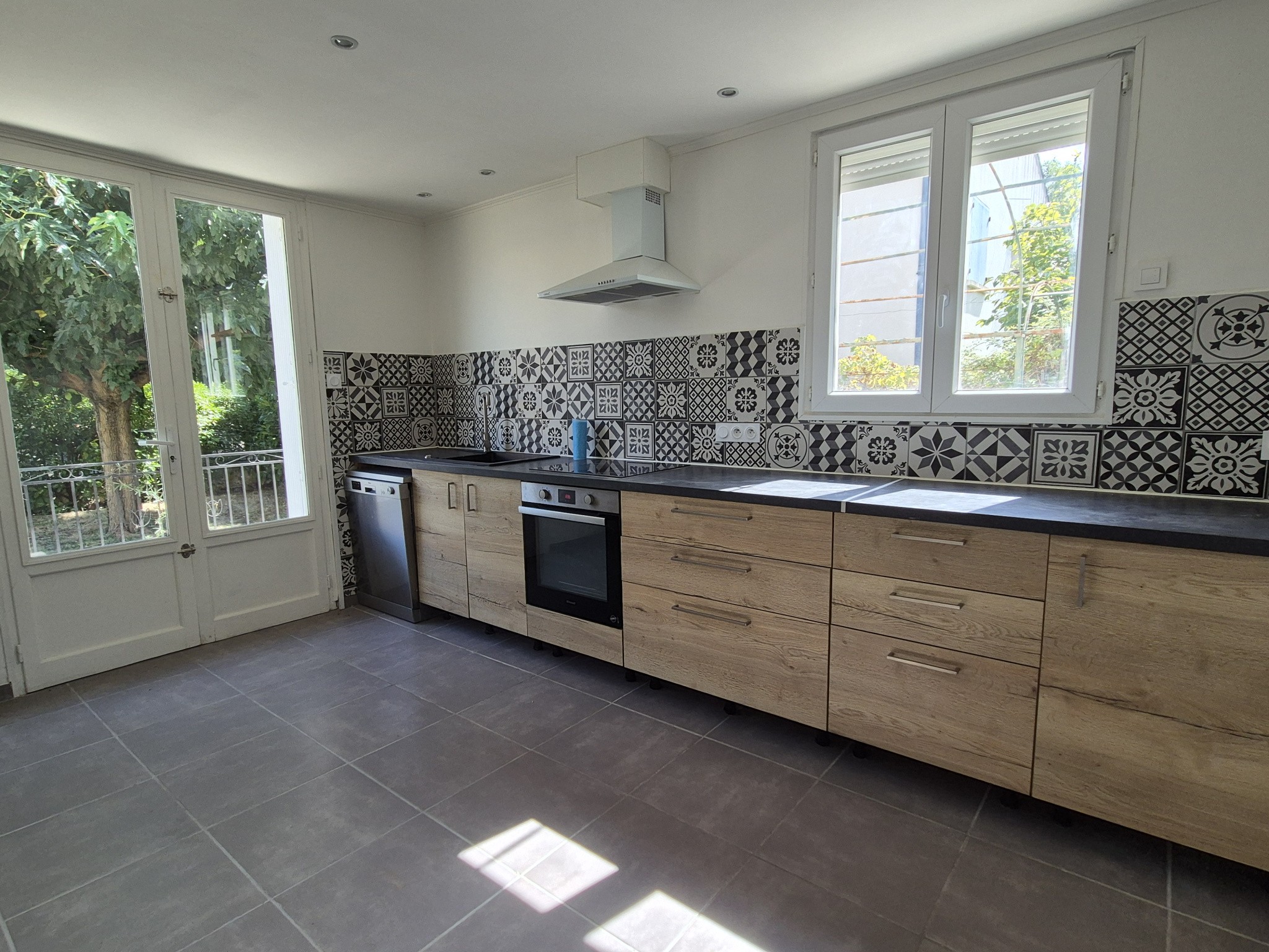 Maison à vendre à Morieres les avignon, 103 m², 4 pièces – photo 2 sur 8