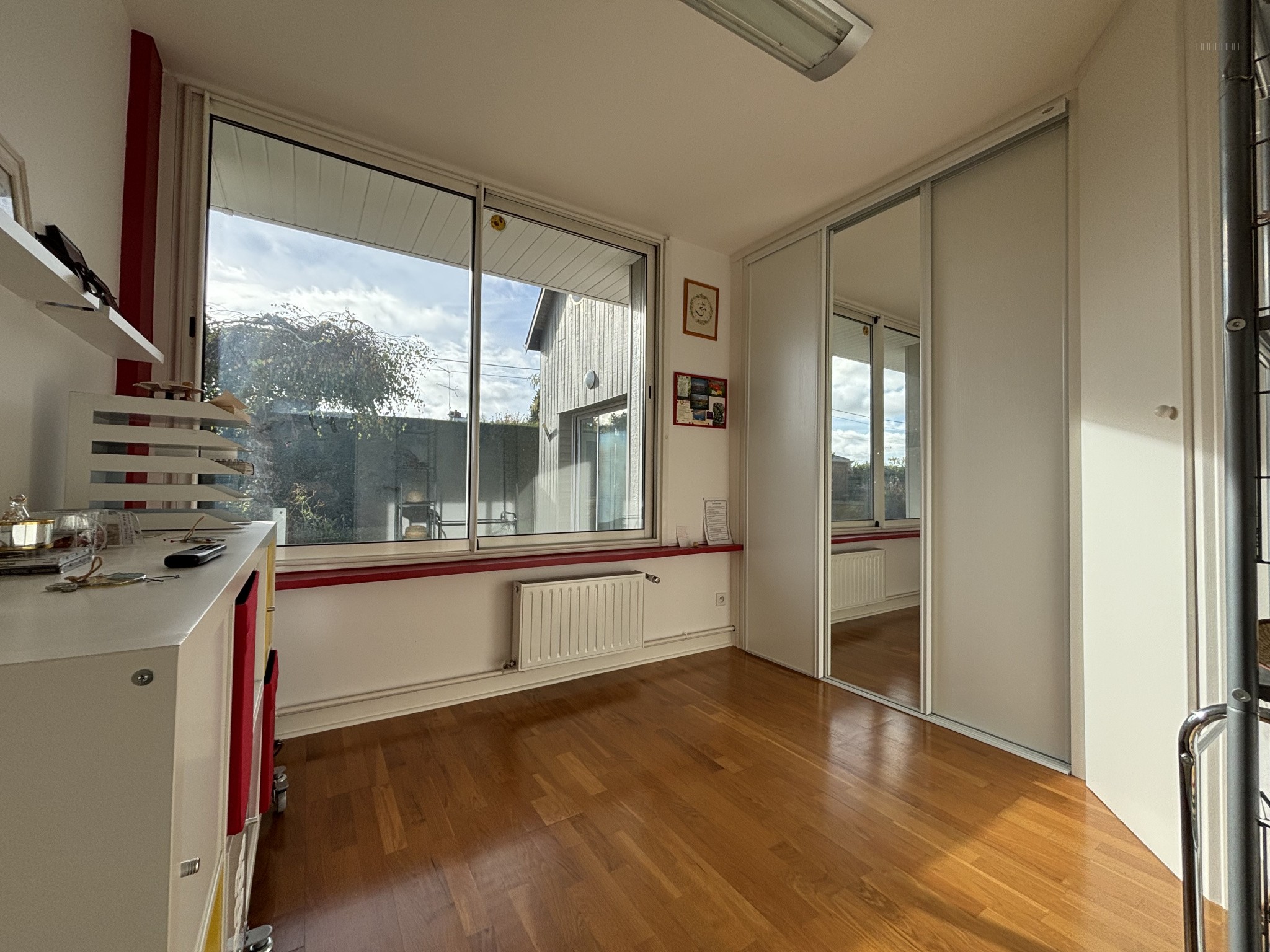 MAISON RENOVEE ET LUMINEUSE — photo 11