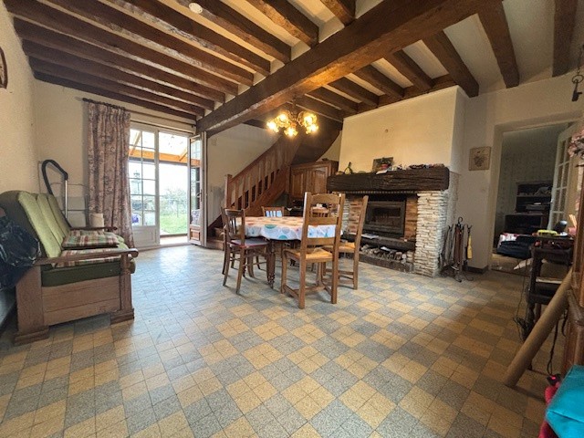 Maison à vendre à Breteuil, 642 m², 5 pièces – photo 3 sur 14