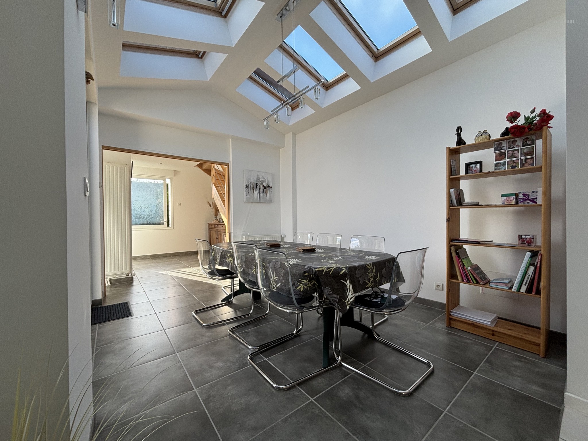 MAISON RENOVEE ET LUMINEUSE — photo 3