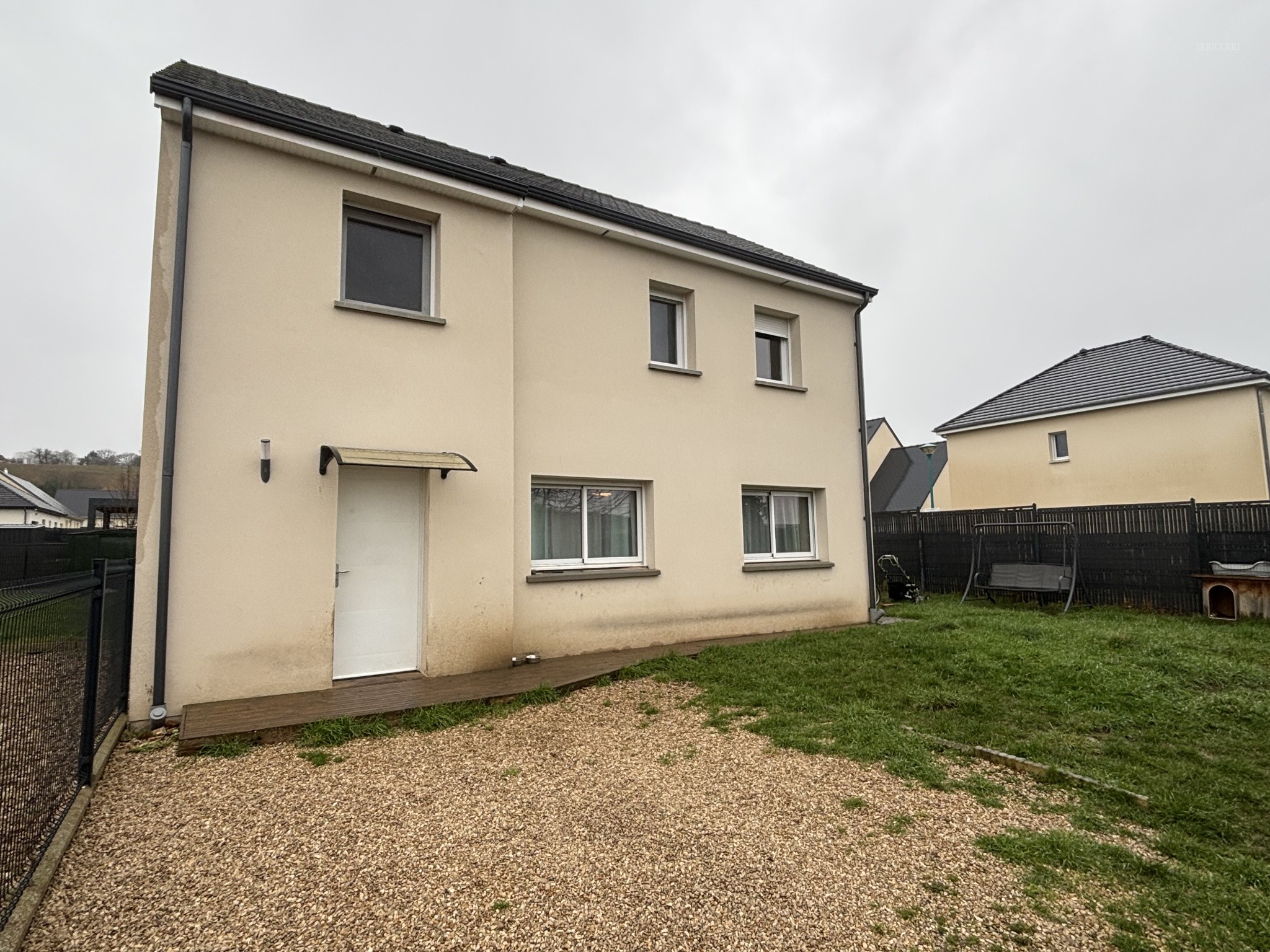 Maison à vendre à Gravigny, 43,43 m², 6 pièces – photo 1 sur 15