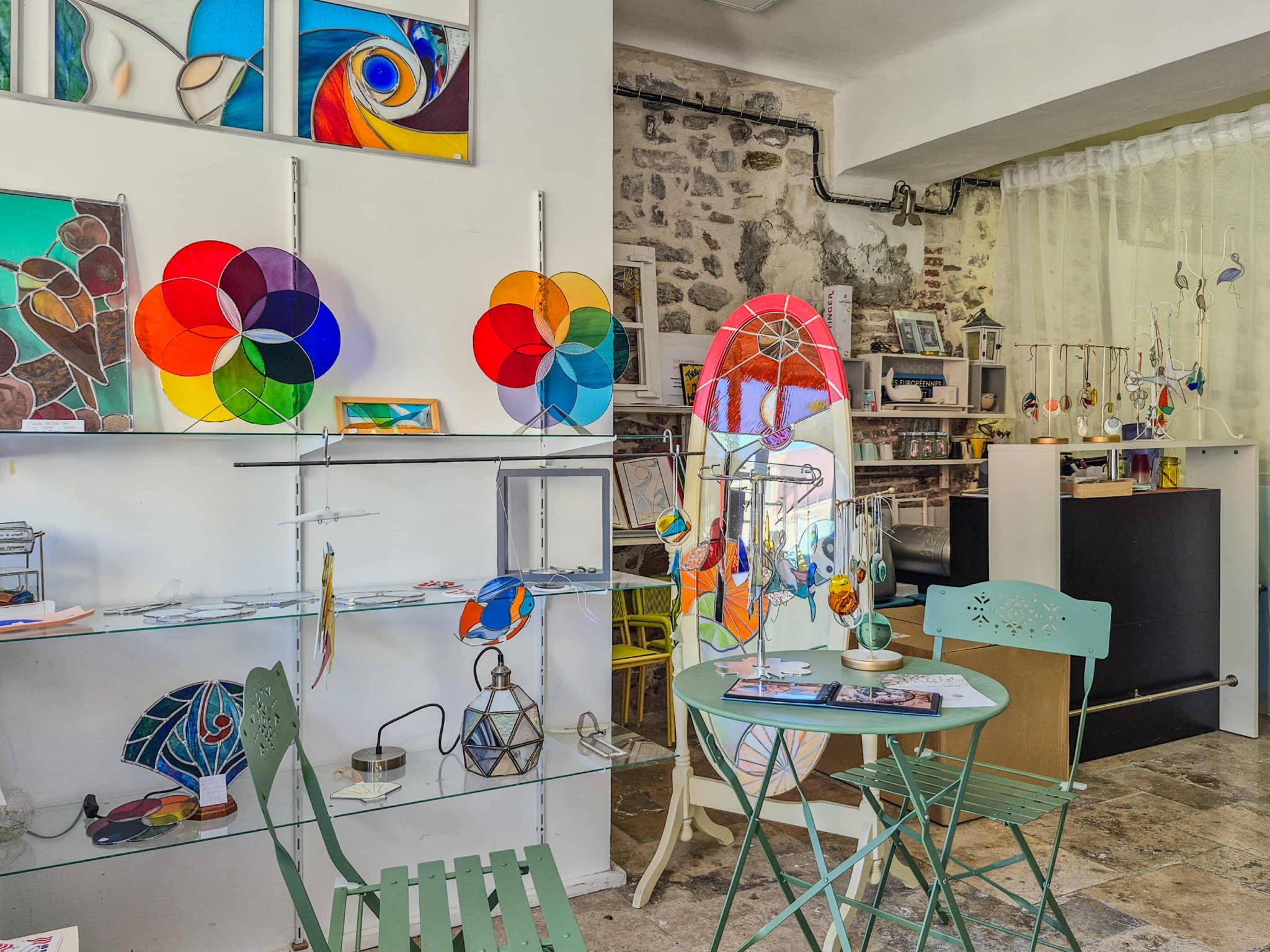 Local commercial artistique cœur historique de Hyères 80m2 — photo 4