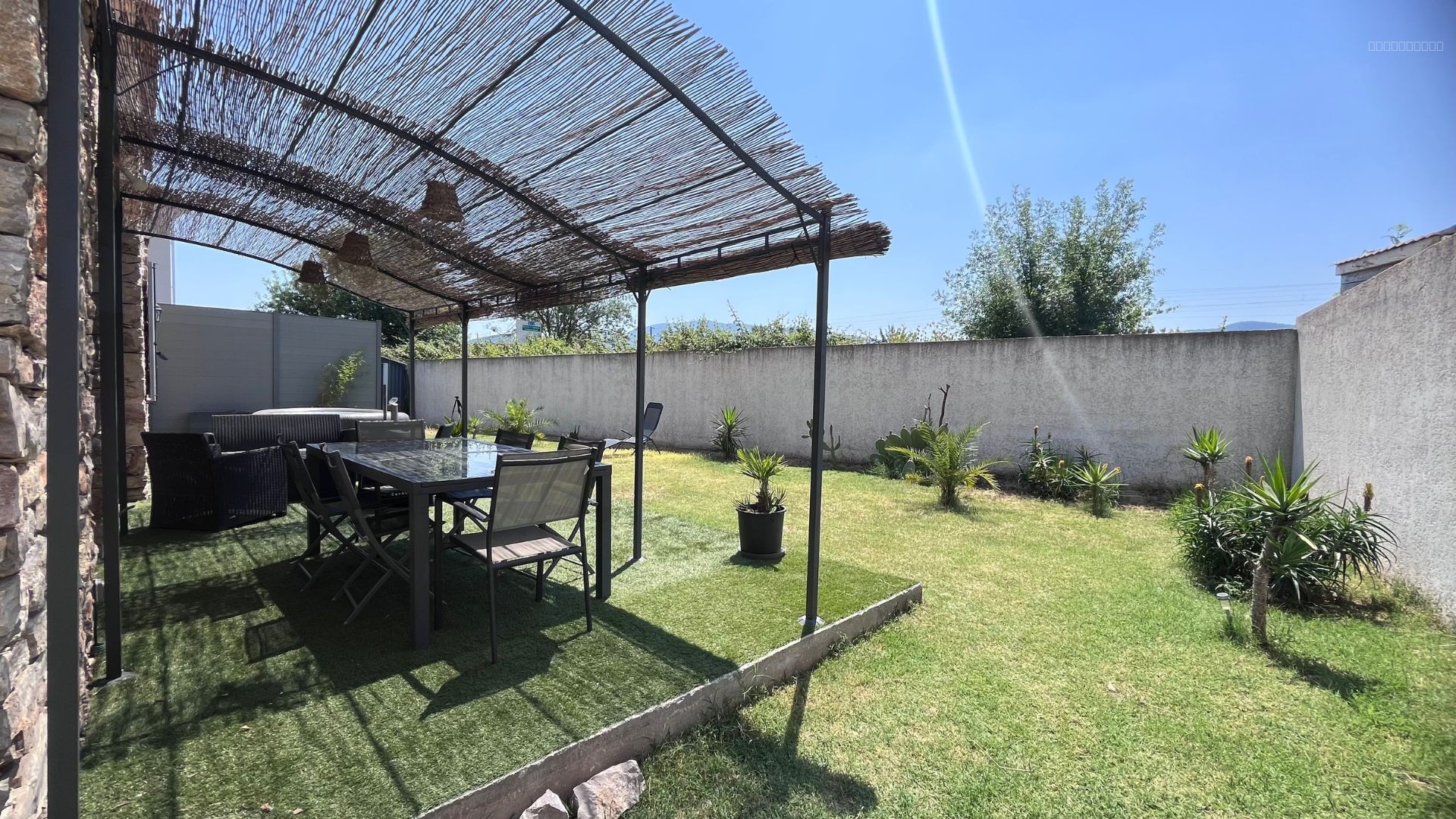 Maison à vendre à Pignans, 111 m², 5 pièces – photo 1 sur 18
