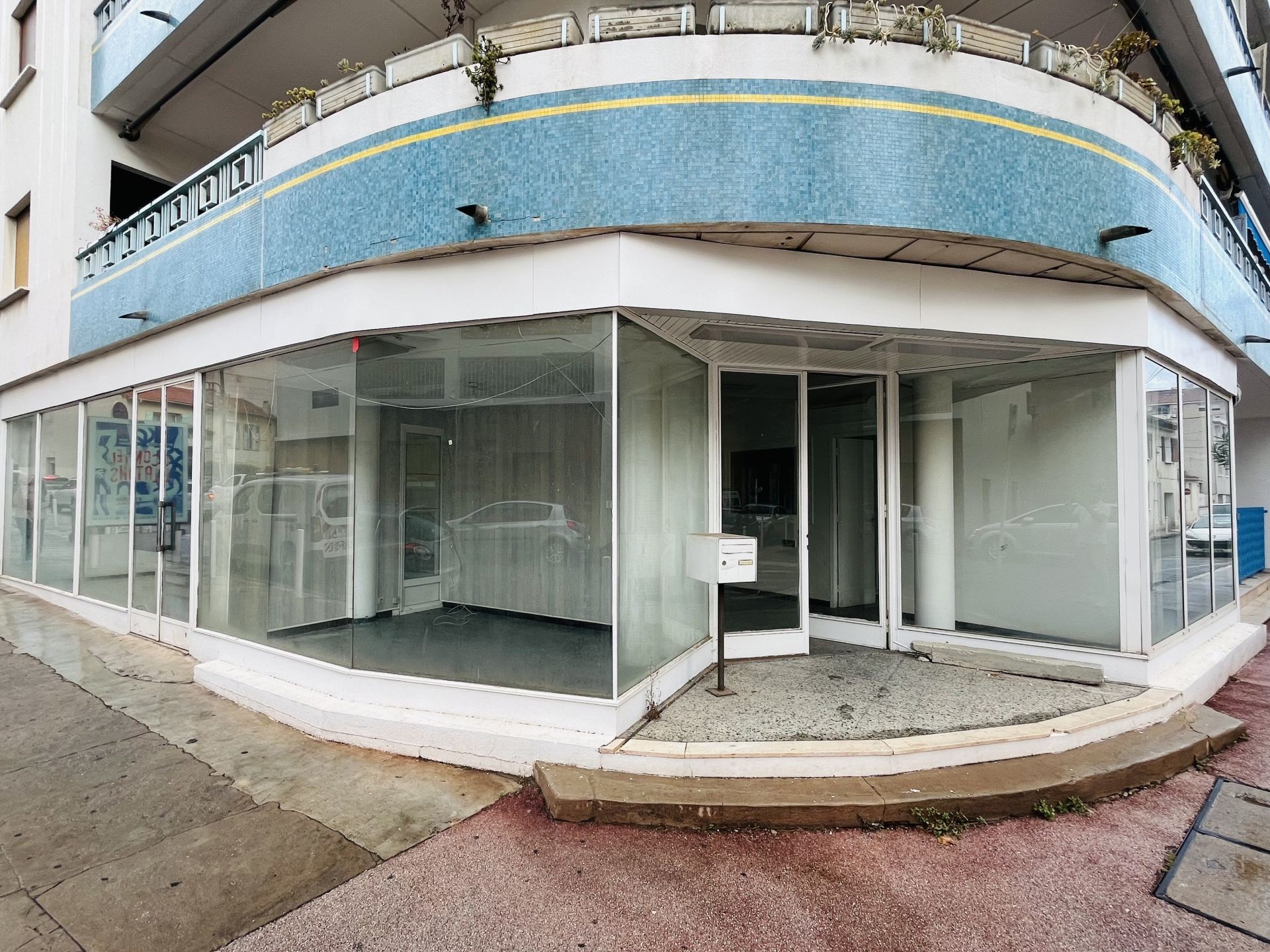 Bien immobilier à vendre à Toulon, 84 m², 4 pièces – photo 1 sur 12