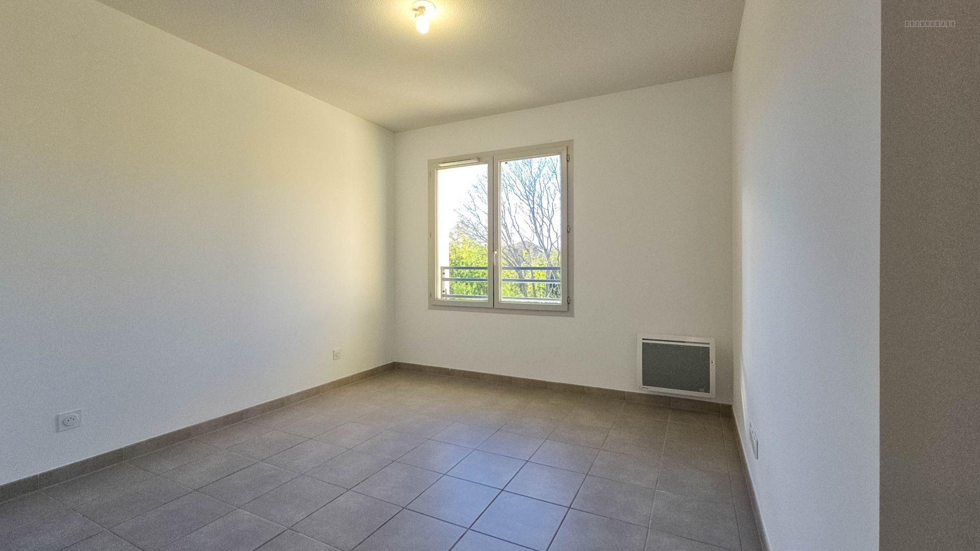 Appartement à vendre à Le muy, 1 124 m², 2 pièces – photo 3 sur 9