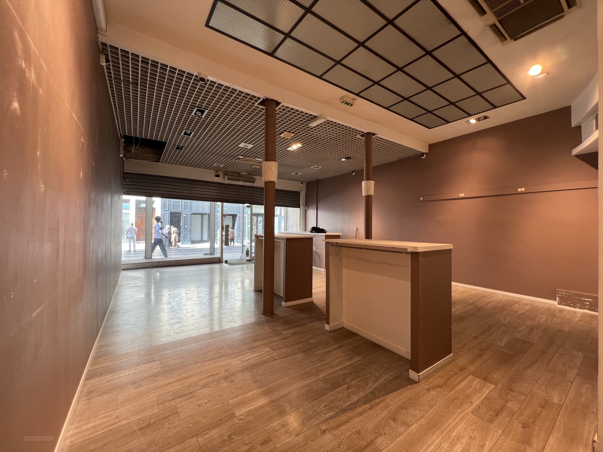 Local commercial à vendre à Marseille, 125 m² – photo 2 sur 10