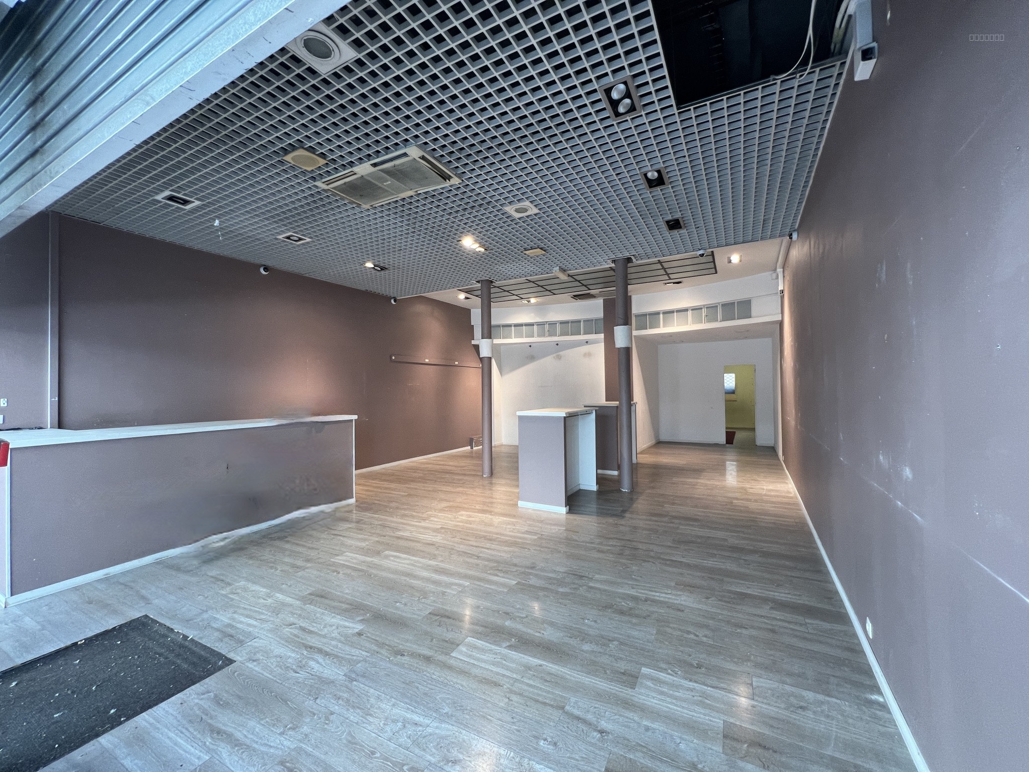 Local commercial à vendre à Marseille, 125 m² – photo 1 sur 10