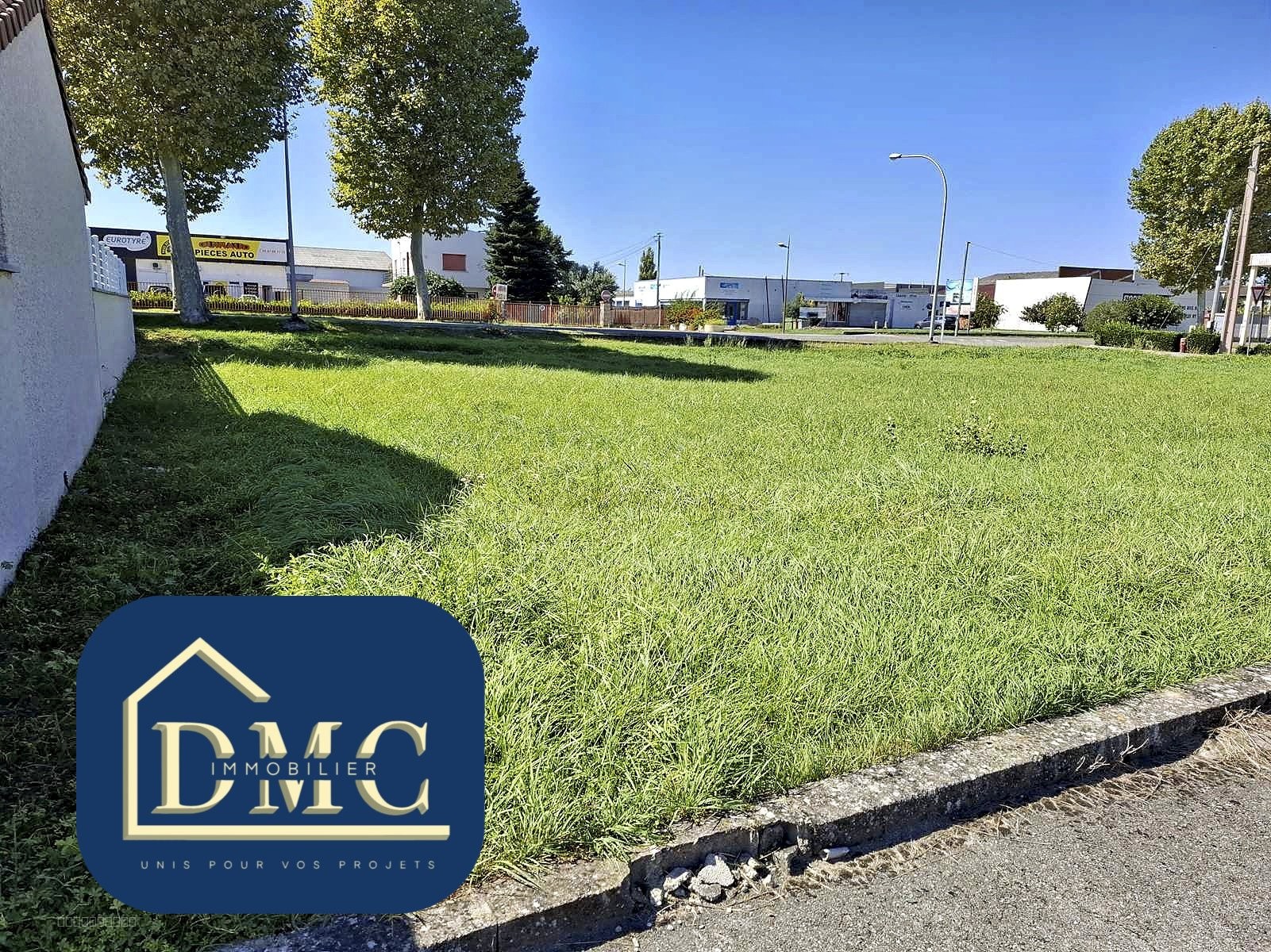 Terrain constructible à vendre à Saverdun, 500 m² – photo 2 sur 4