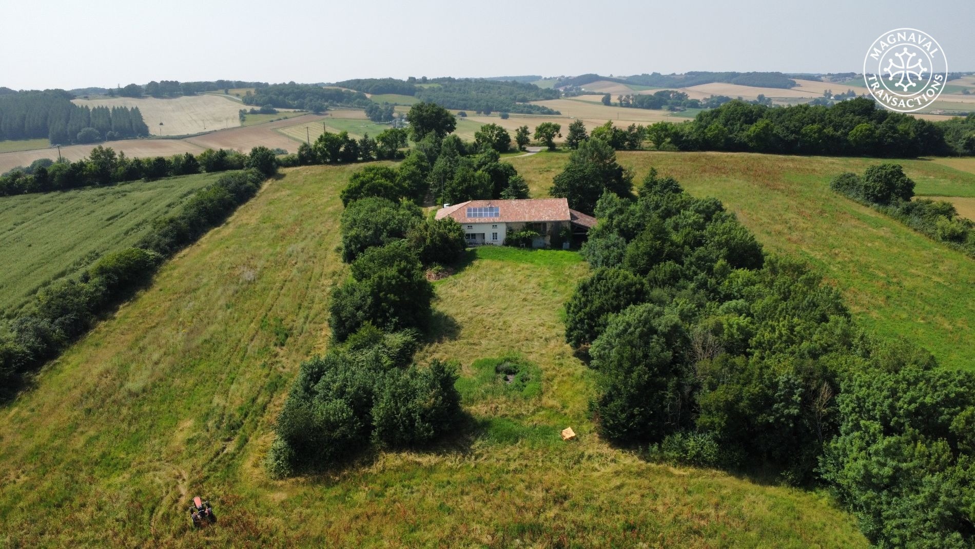 Bien immobilier à vendre à Beaumont de lomagne, 217 m², 6 pièces – photo 1 sur 15