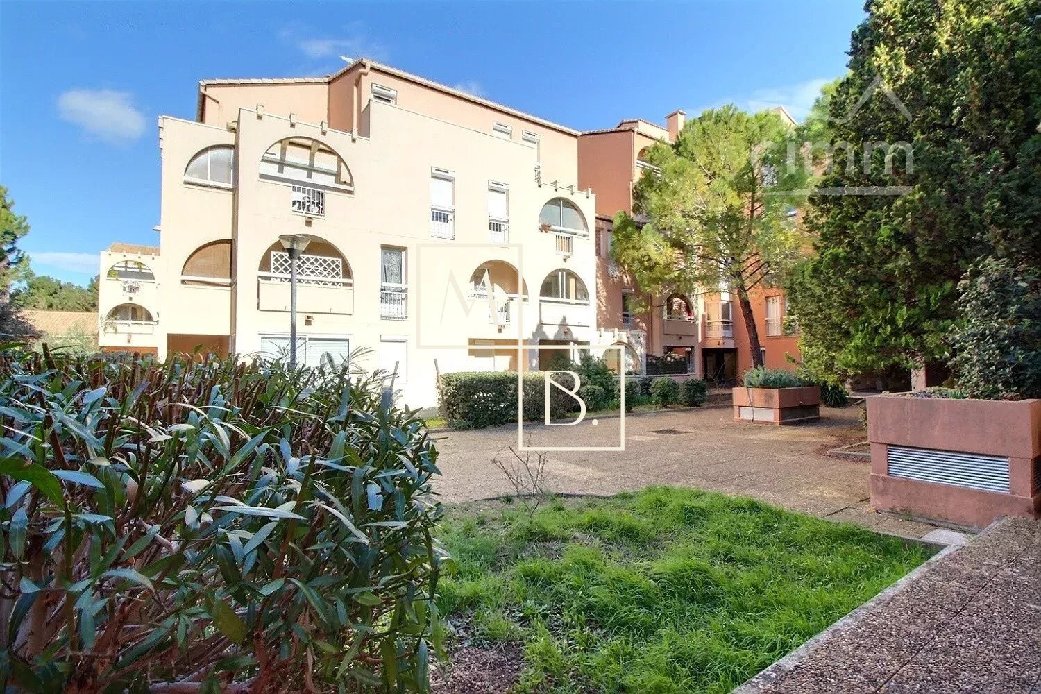 A LOUER Ovalie/Bagatelle GRAND T2 meublé 51m2 Loggia/Terrasse/Cave — photo 9