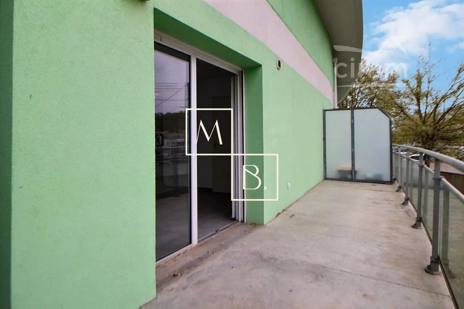 A LOUER - MONTPELLIER Antigone/Rives du Lez T2 24,99 m2 avec balcon et parking — photo 8