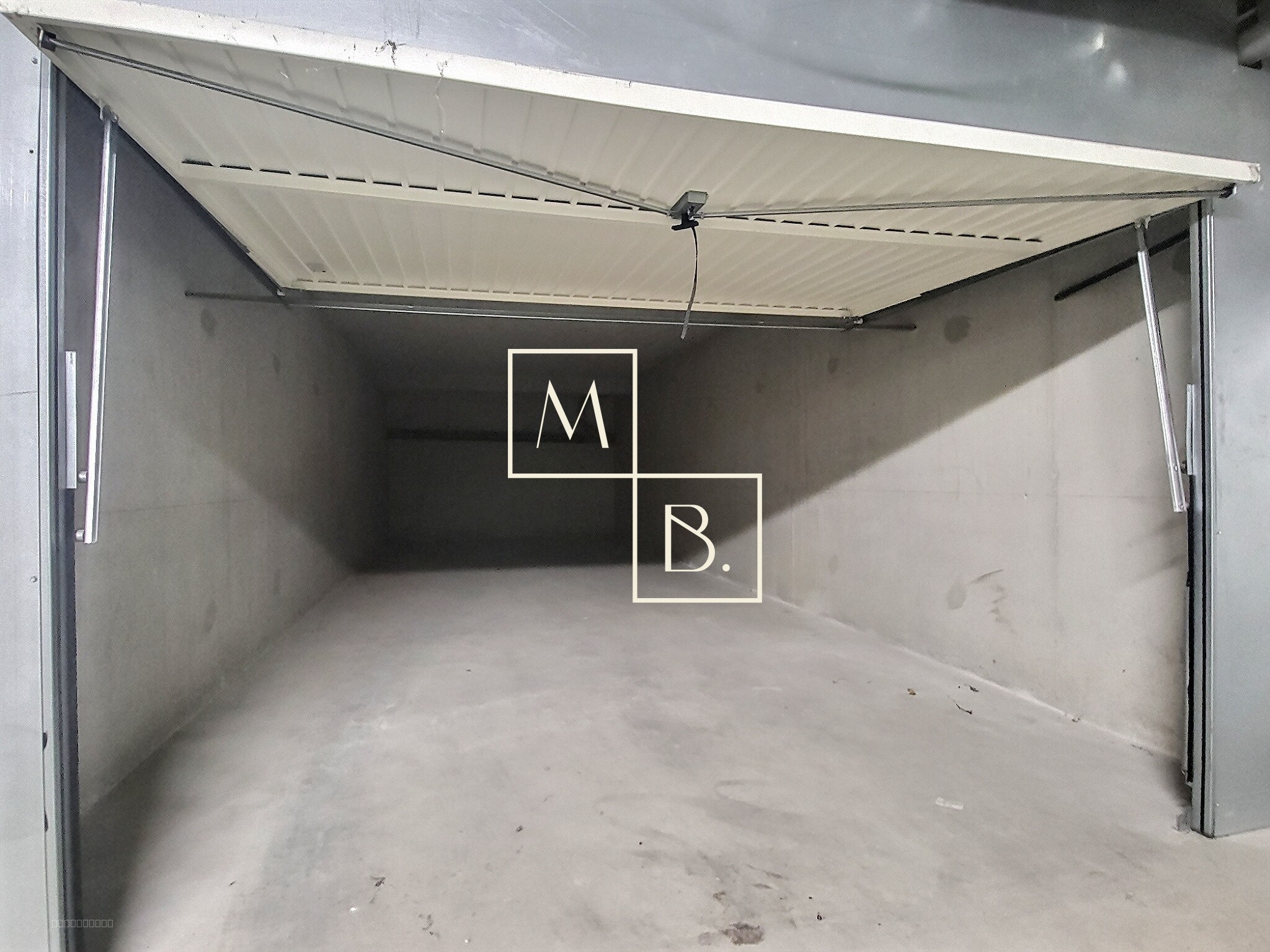 Garage à louer à Juvignac, 40 m², 1 pièce – photo 2 sur 3