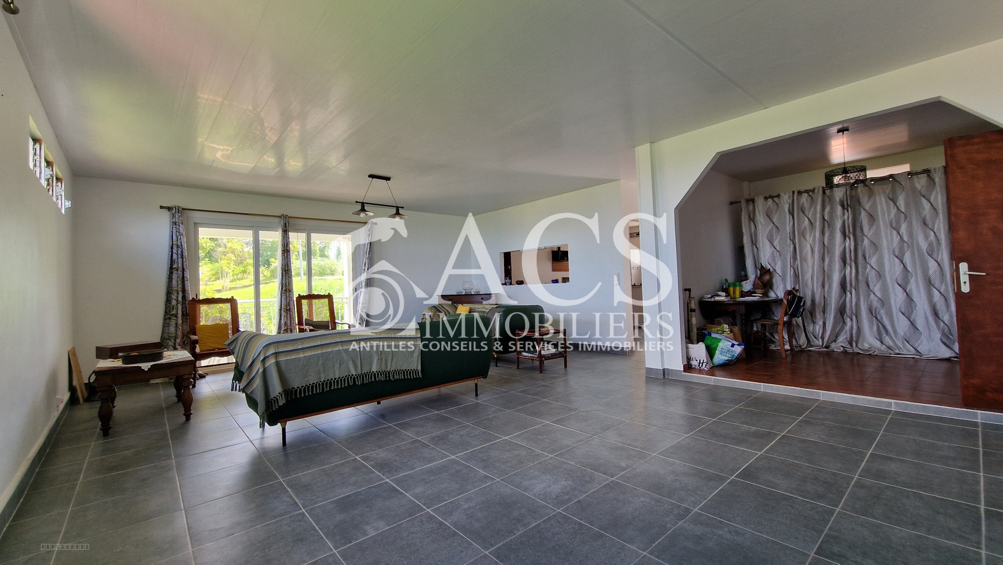 Maison à vendre à Fort de france, 803 m², 11 pièces – photo 2 sur 7