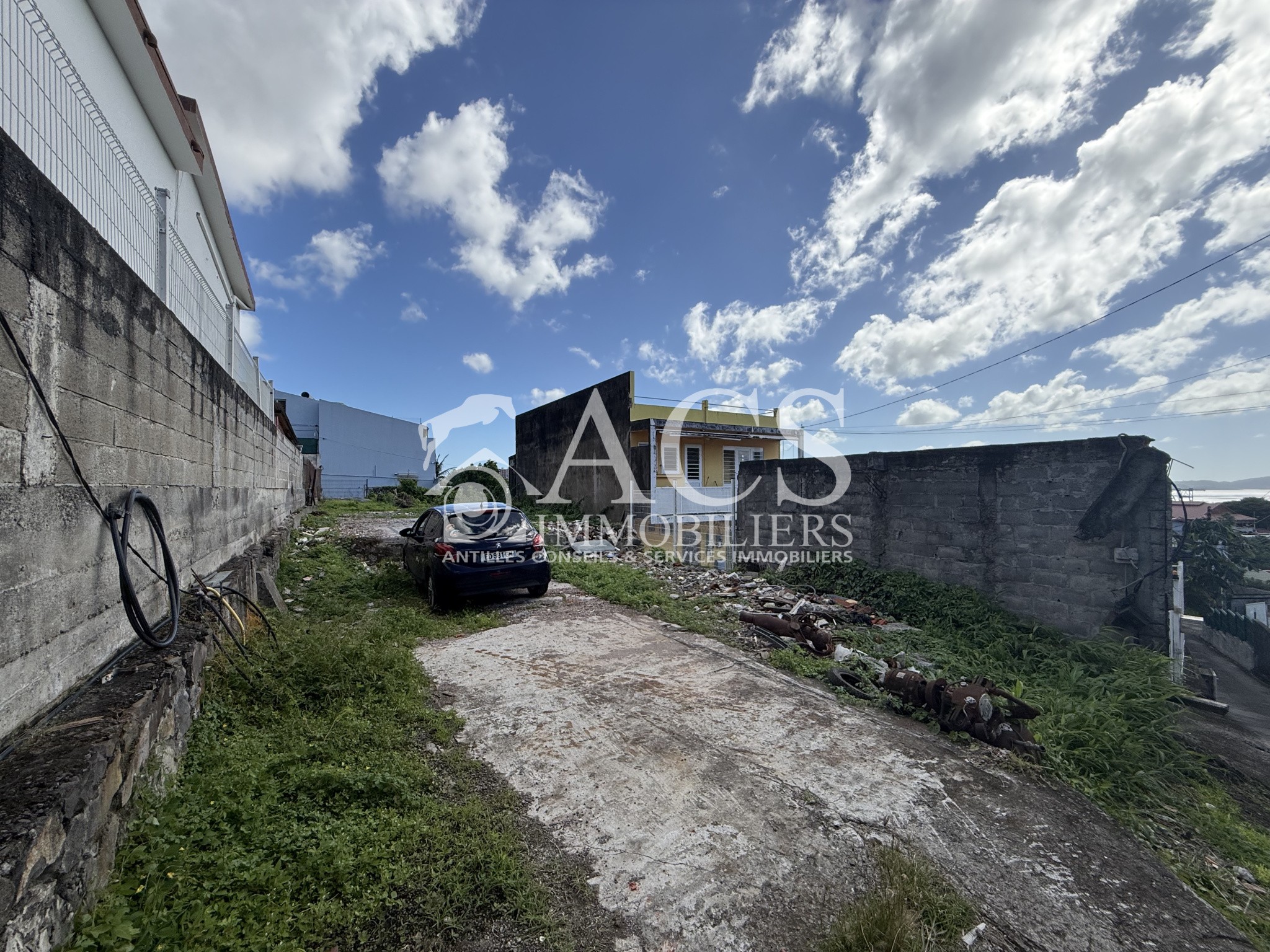 Terrain à vendre à Fort de france, 330 m² – photo 3 sur 4