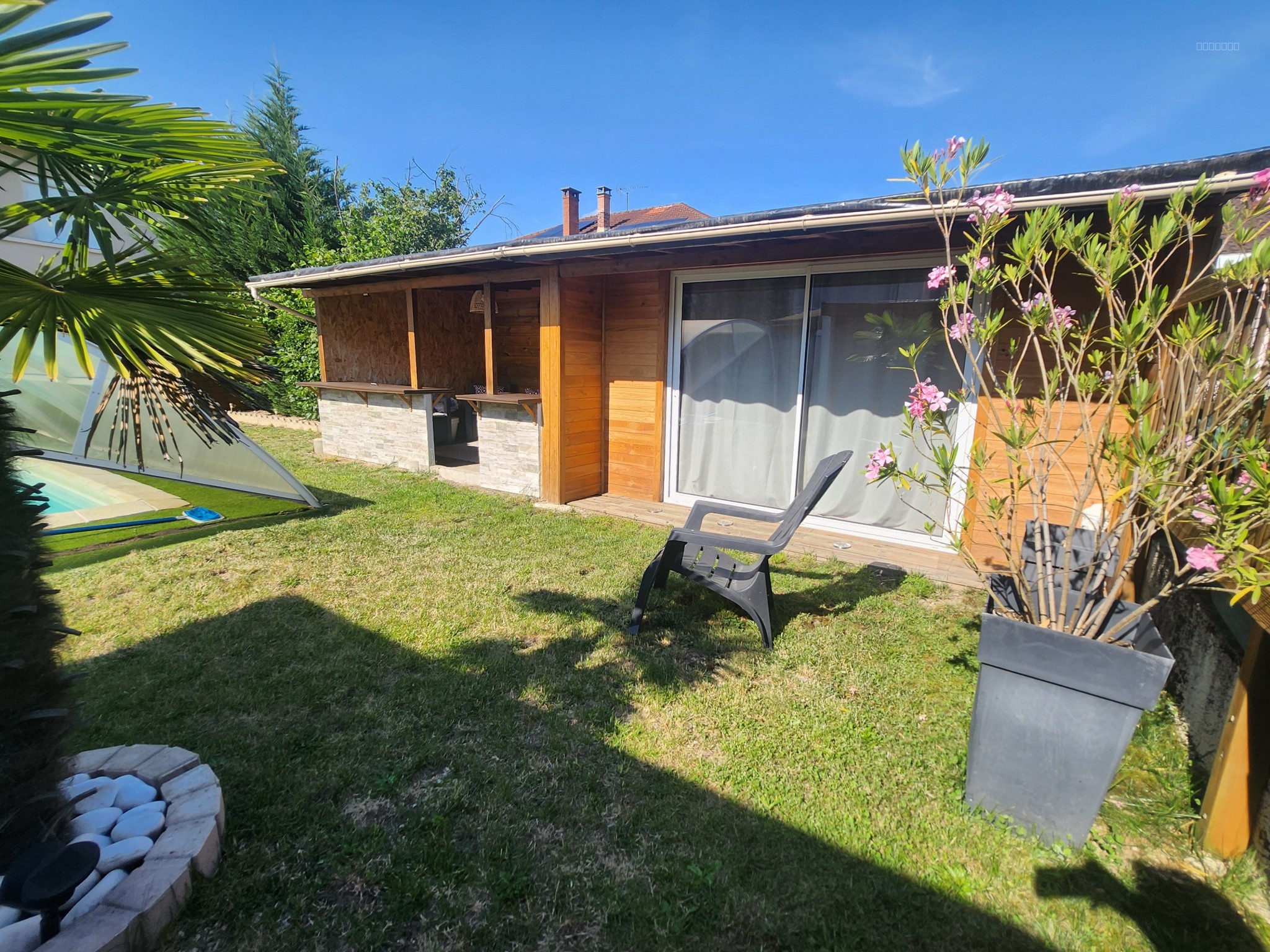 Maison à vendre à Feurs, 210 m², 6 pièces – photo 1 sur 7