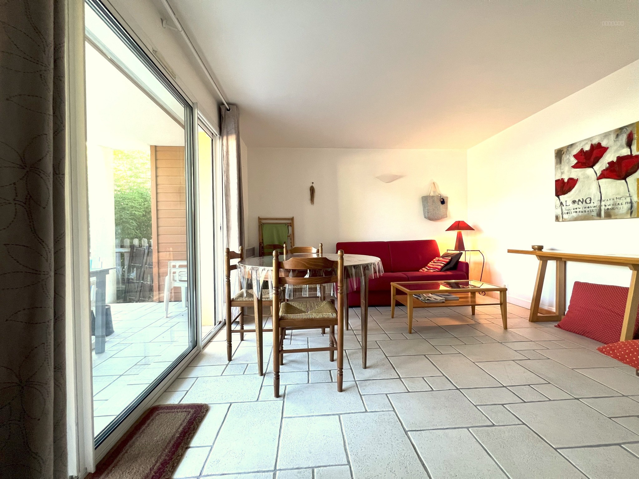 Appartement T2 entre bourg et plages. — photo 5