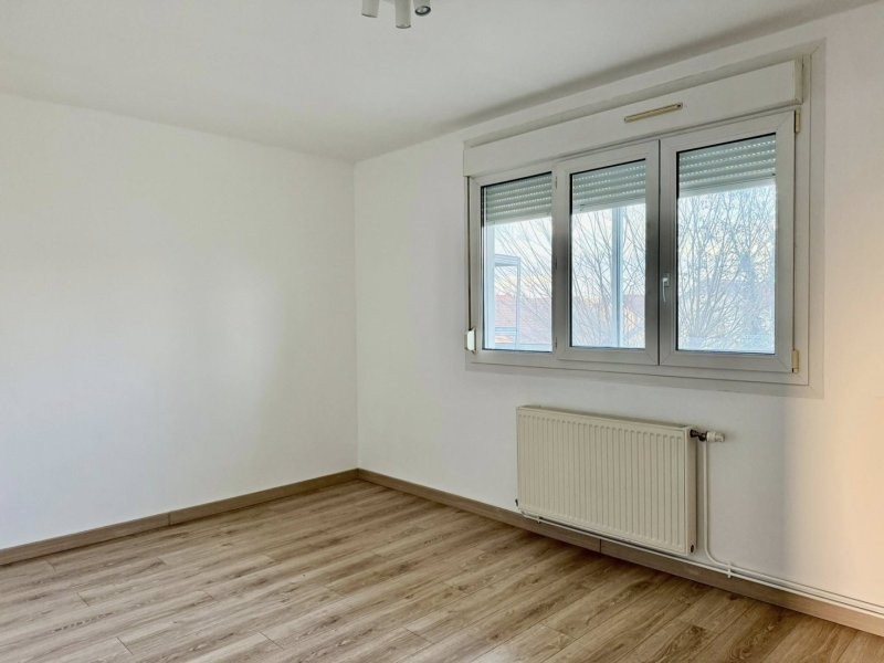 Libre le ..Maintenant  Mt Loyer :700  Mt des charges :30 — photo 6