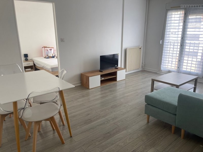 Appartement à louer à La chapelle st luc, 52 m², 2 pièces – photo 1 sur 6