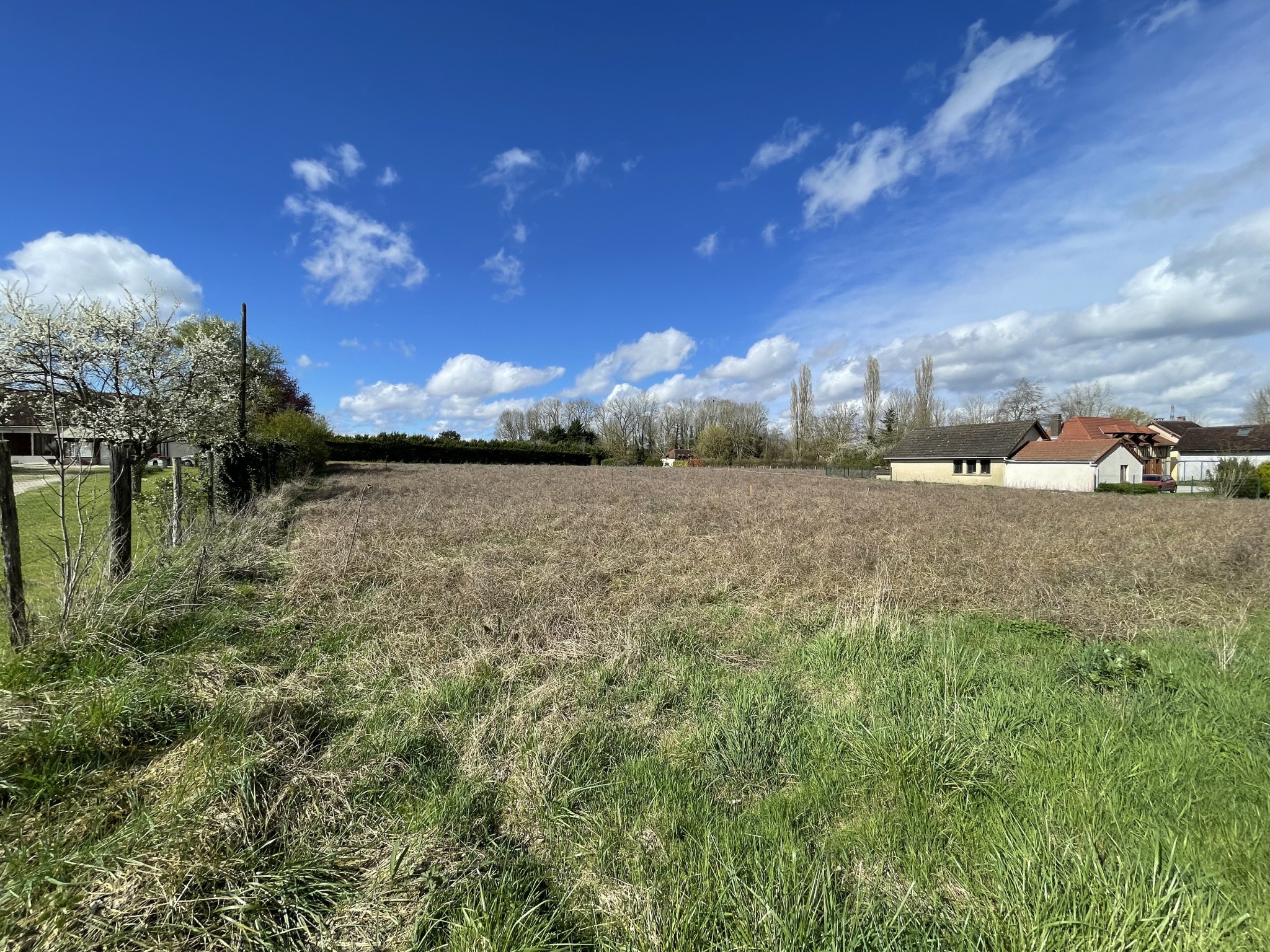 Terrain à vendre à Villemereuil, 1 800 m² – photo 2 sur 5