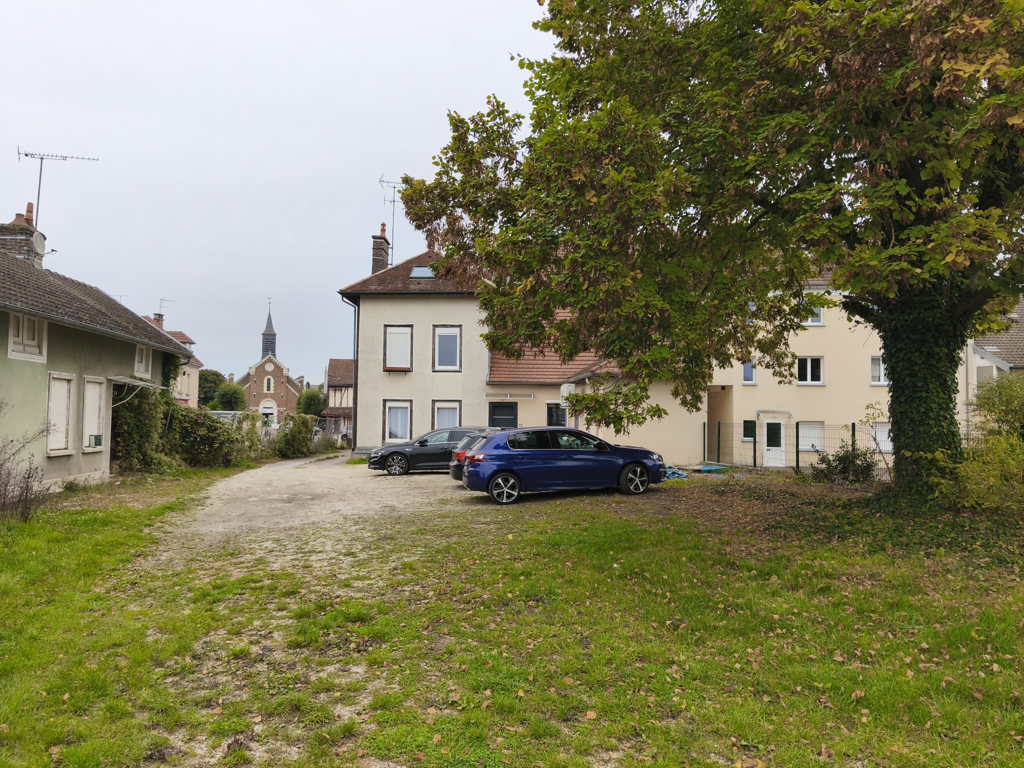 Immeuble à vendre à Breviandes, 207 m² – photo 2 sur 11