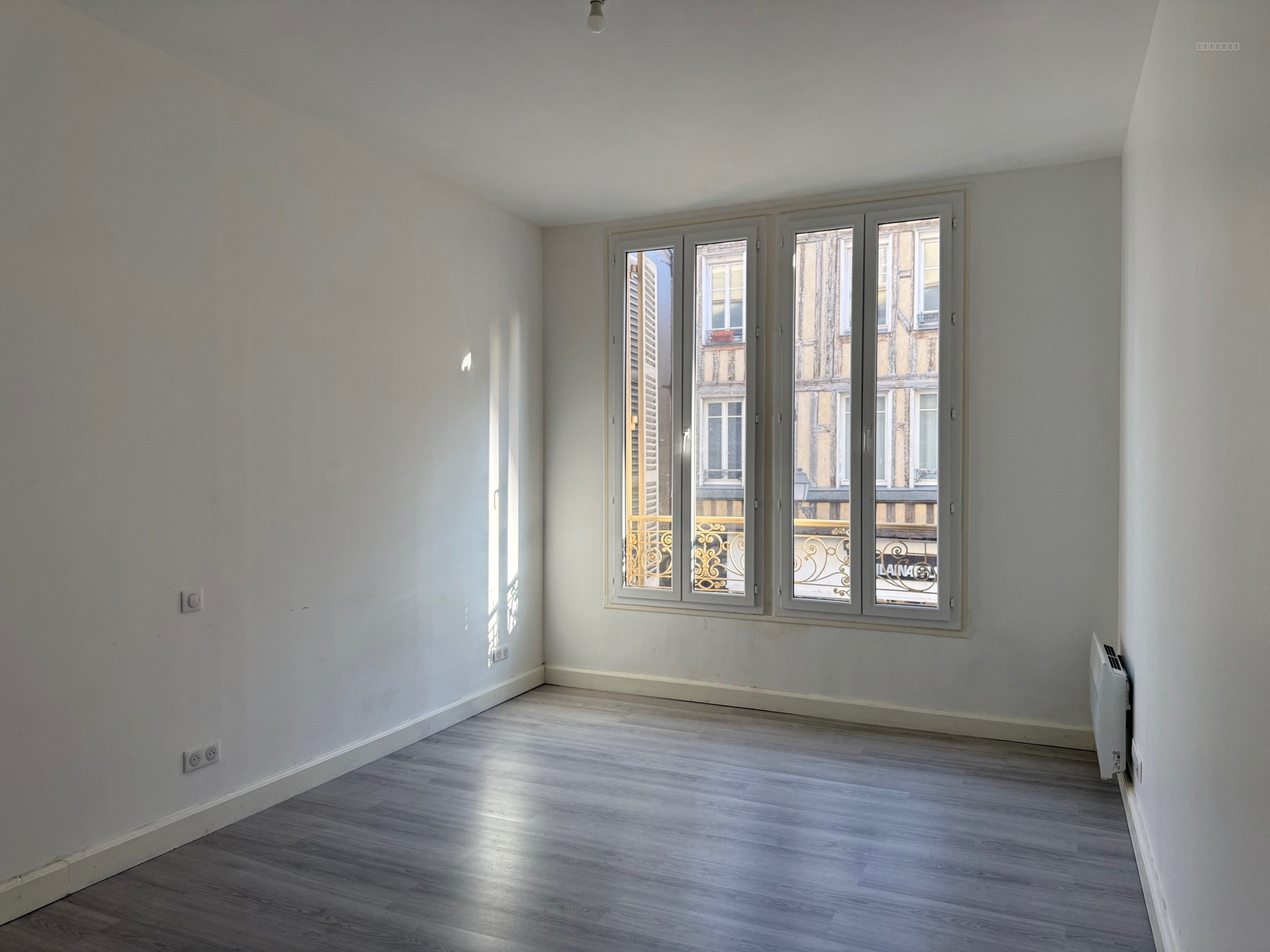 TROYES - Appartement 3 pièces 68m2 — photo 3