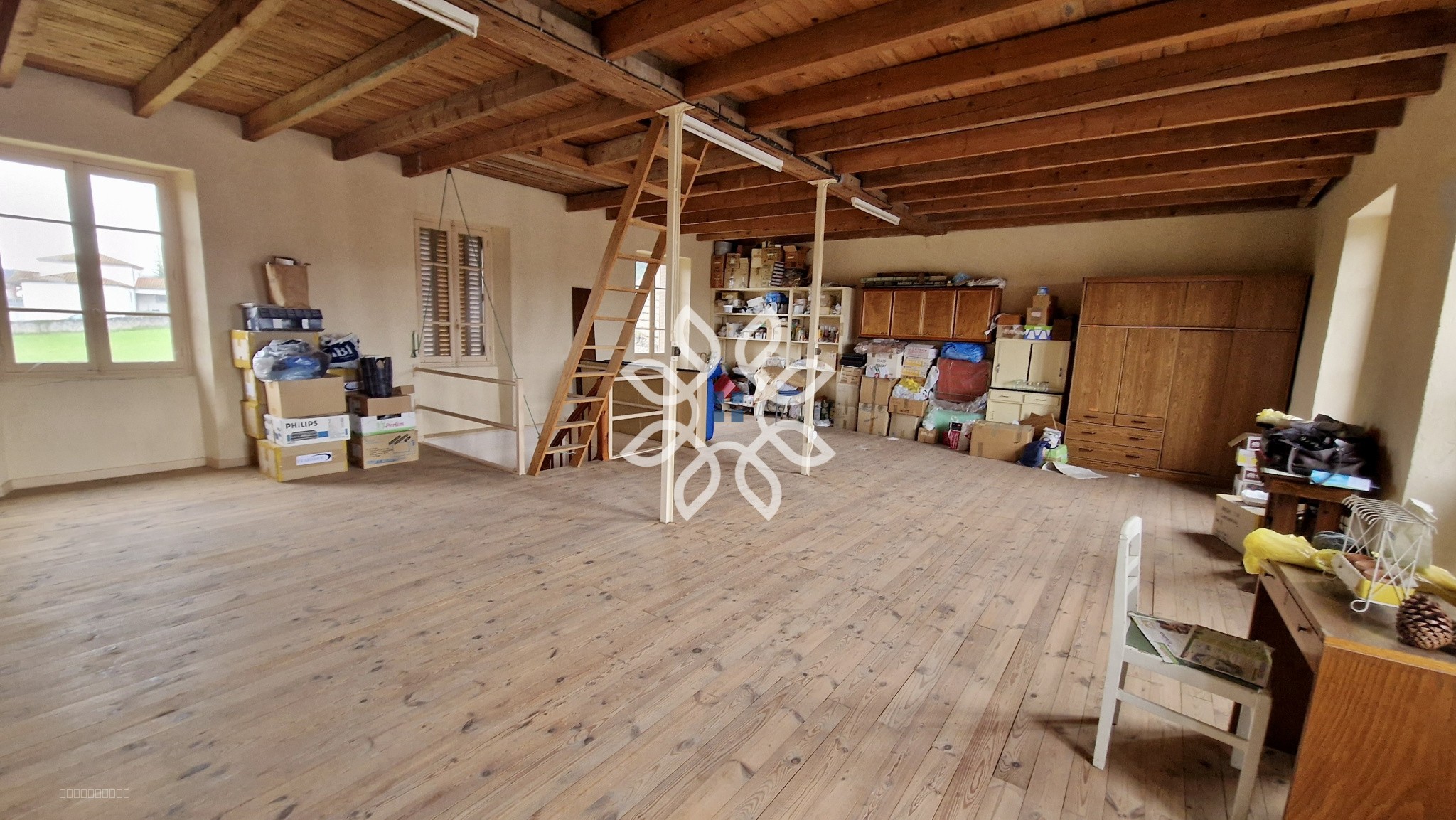 Maison avec garage et jardin — photo 20