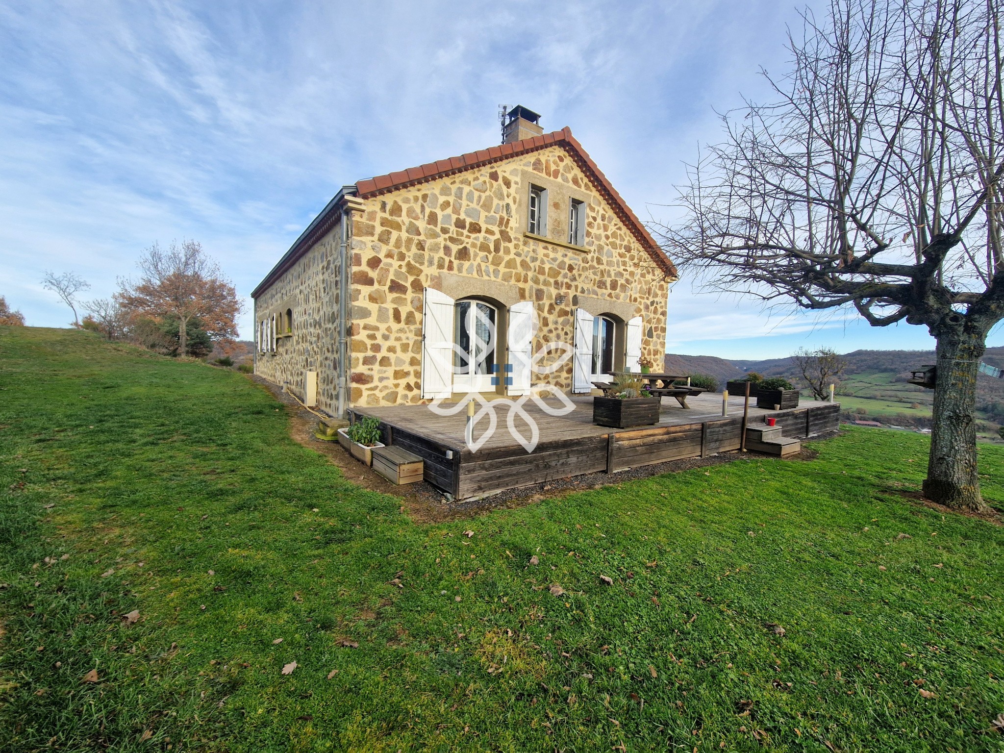 Bien immobilier à vendre à Blesle, 673 m², 7 pièces – photo 3 sur 20